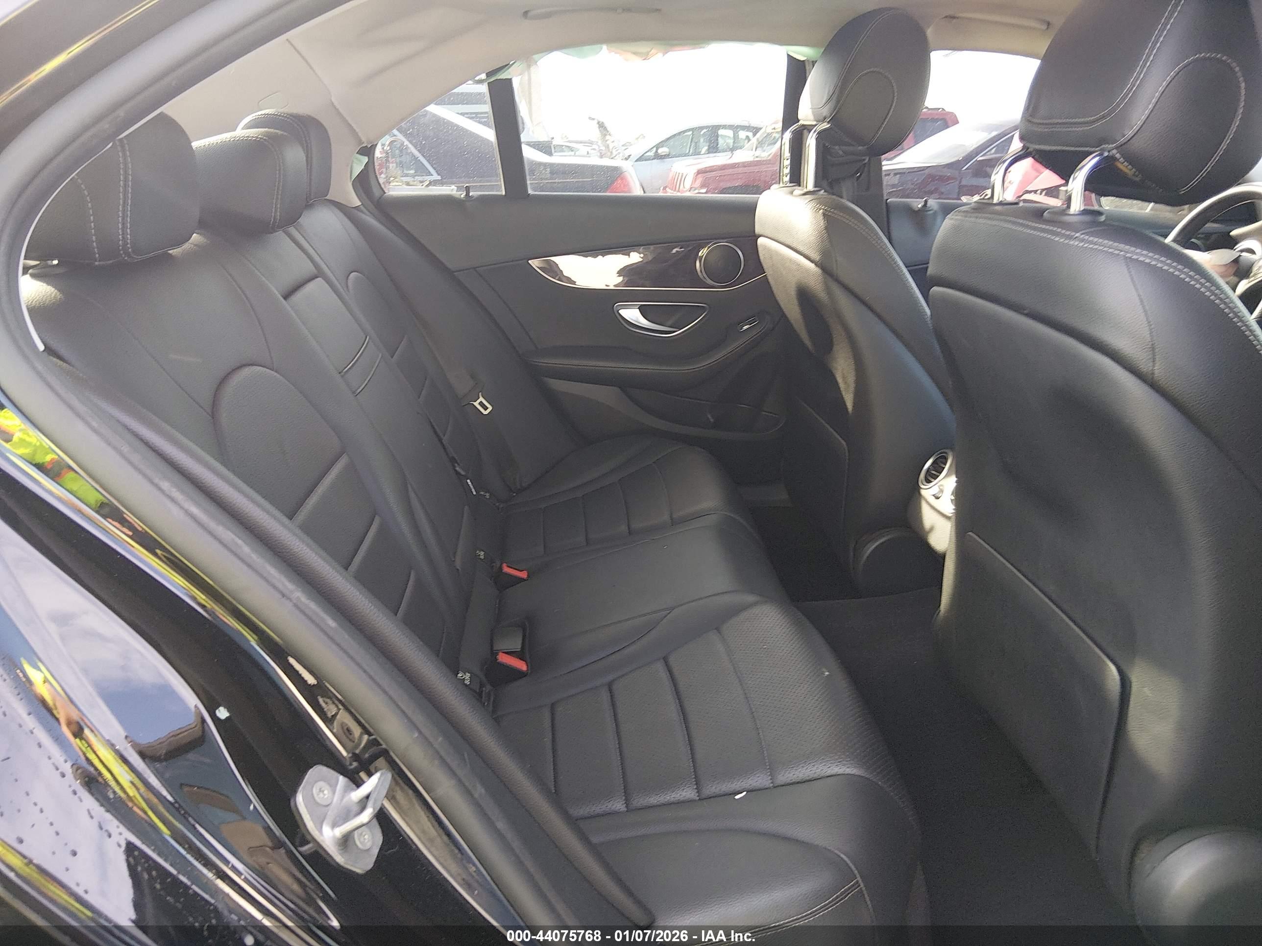MERCEDES-BENZ C image 8