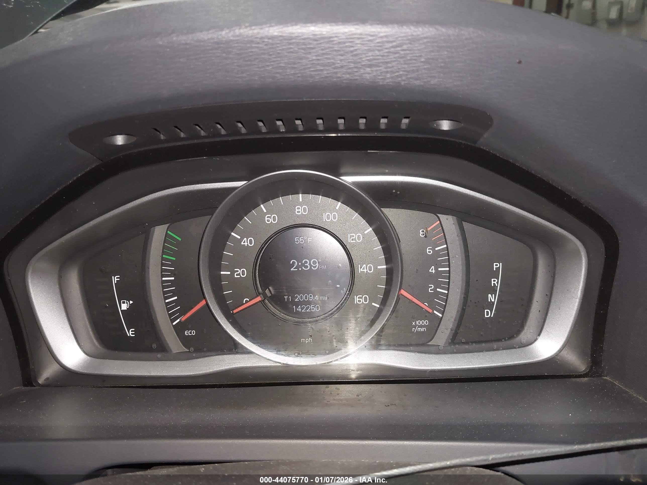 VOLVO S60 image 7