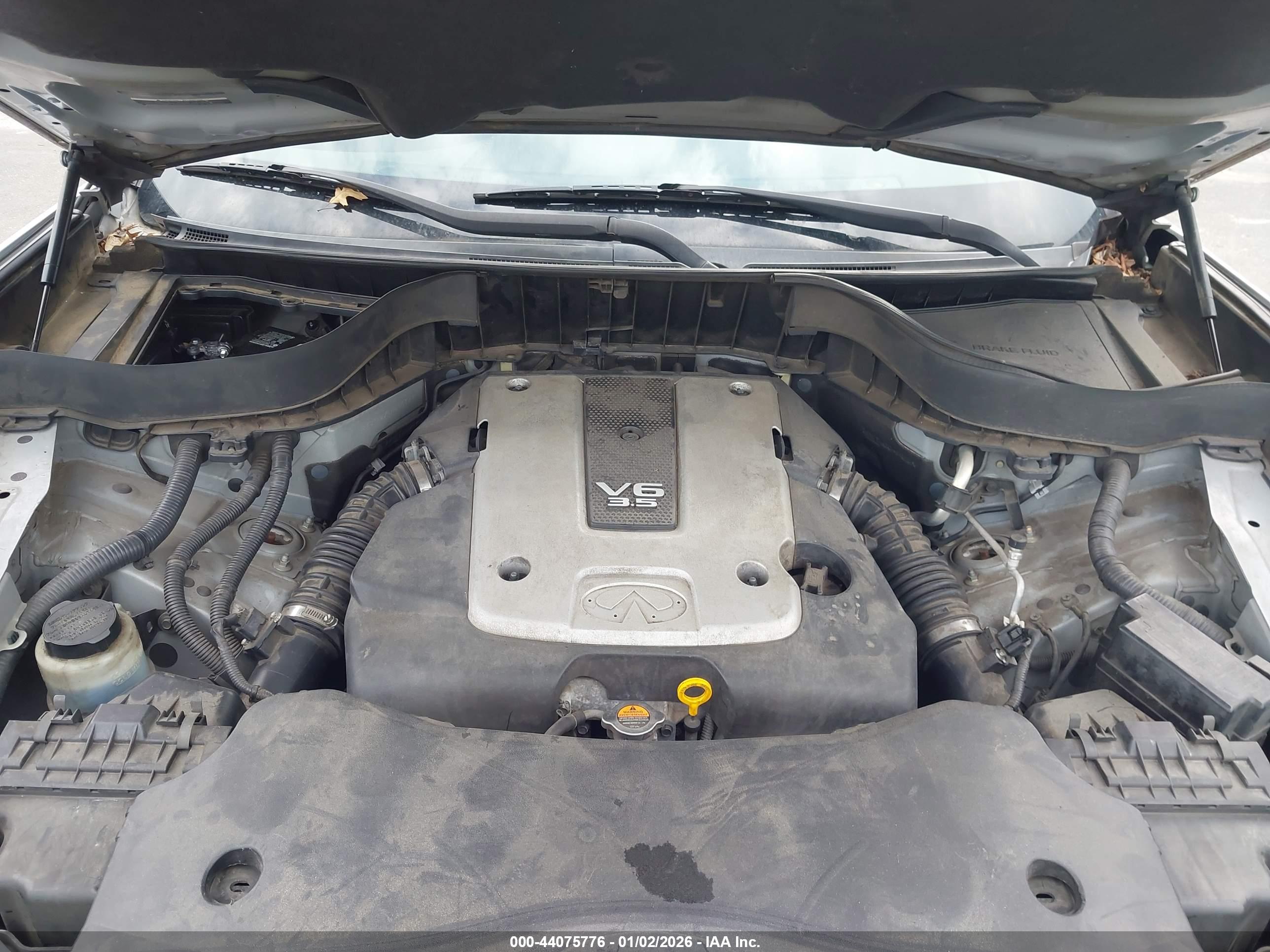 INFINITI FX35 image 10