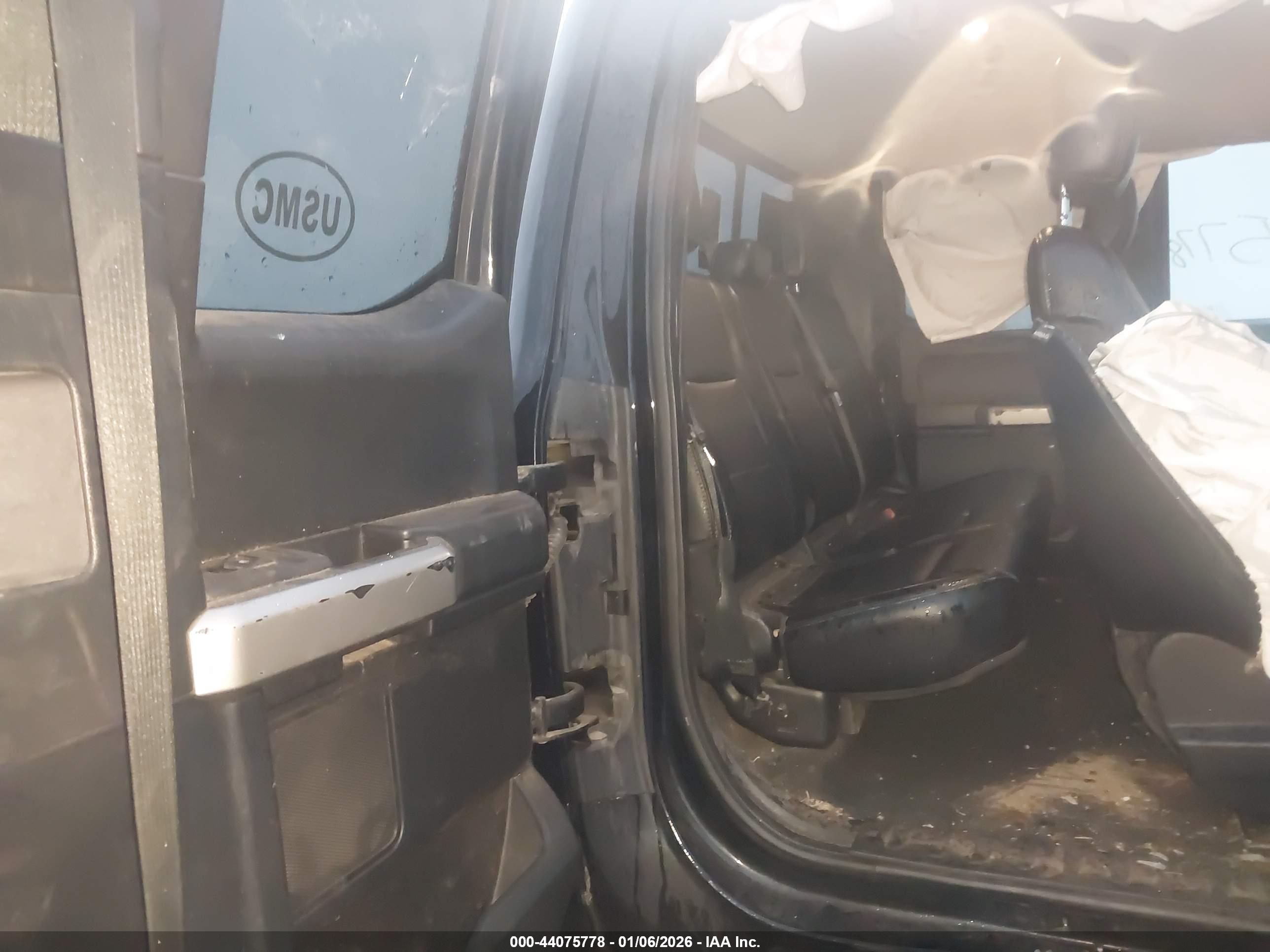 FORD F-350 image 8