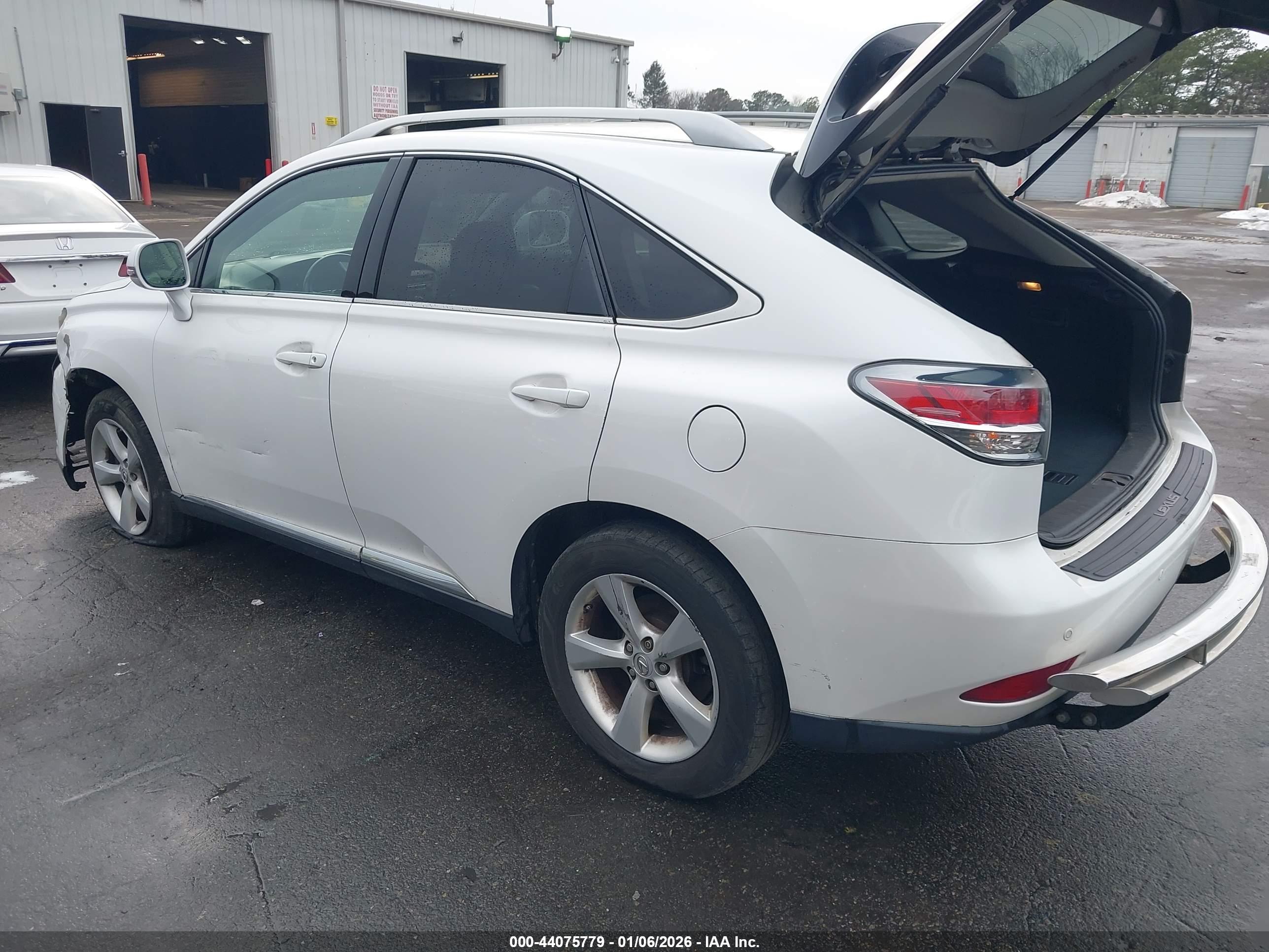 LEXUS RX image 3