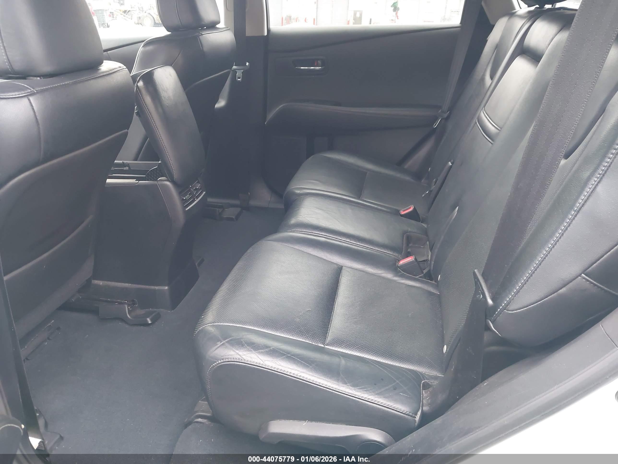 LEXUS RX image 8