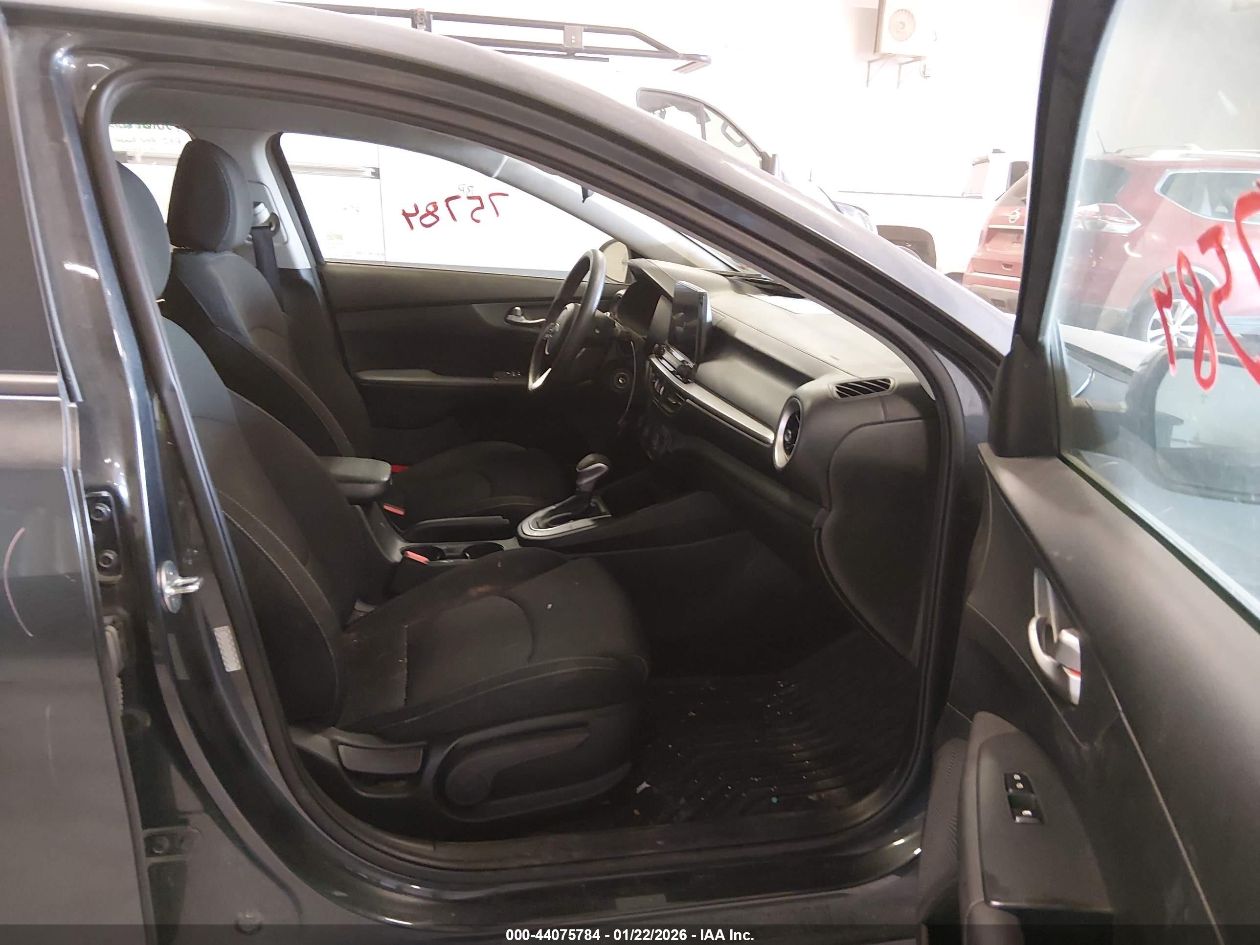 KIA FORTE image 5