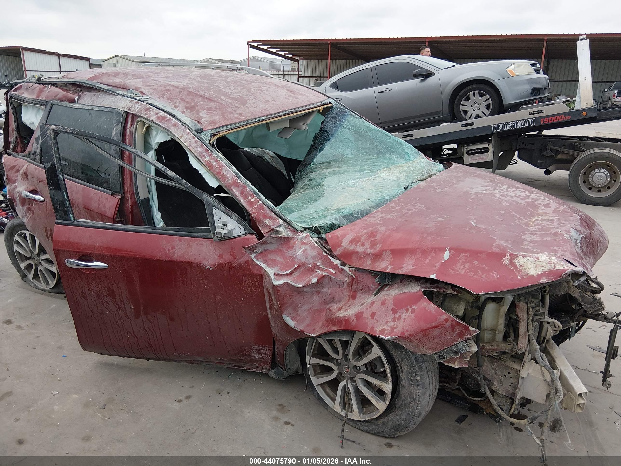 NISSAN PATHFINDER image 6