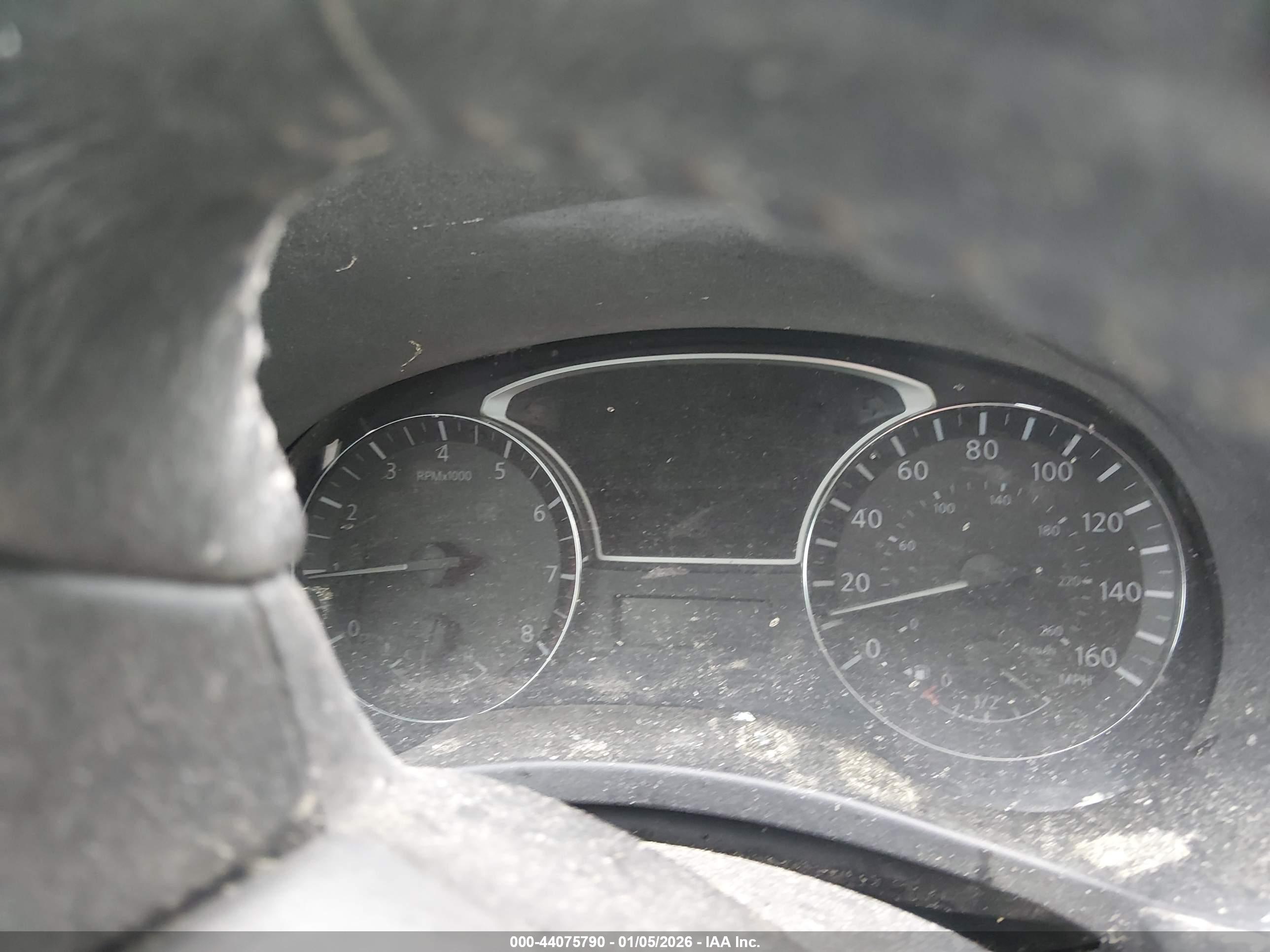 NISSAN PATHFINDER image 7