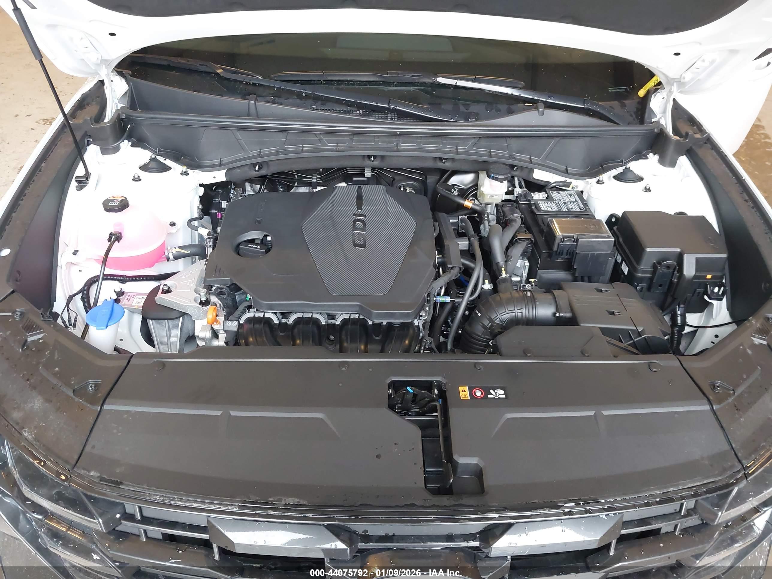 HYUNDAI TUCSON image 10