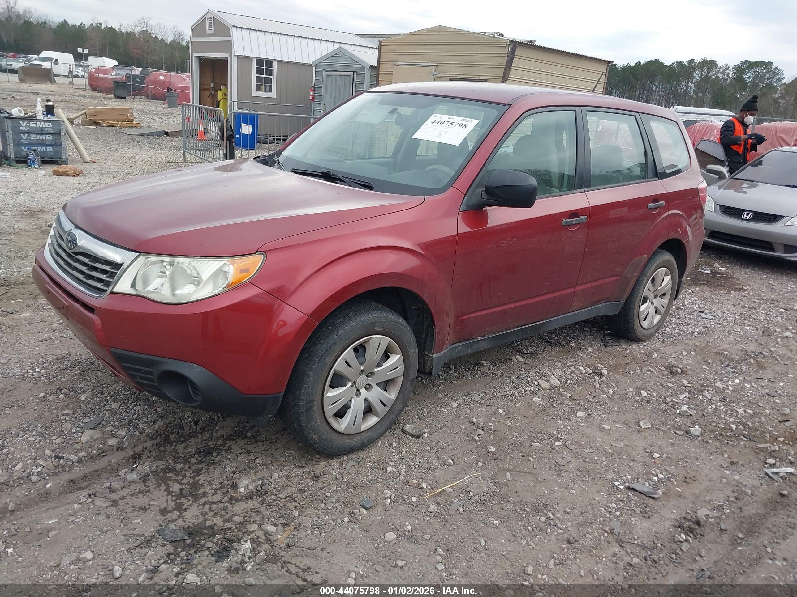 SUBARU FORESTER image 2
