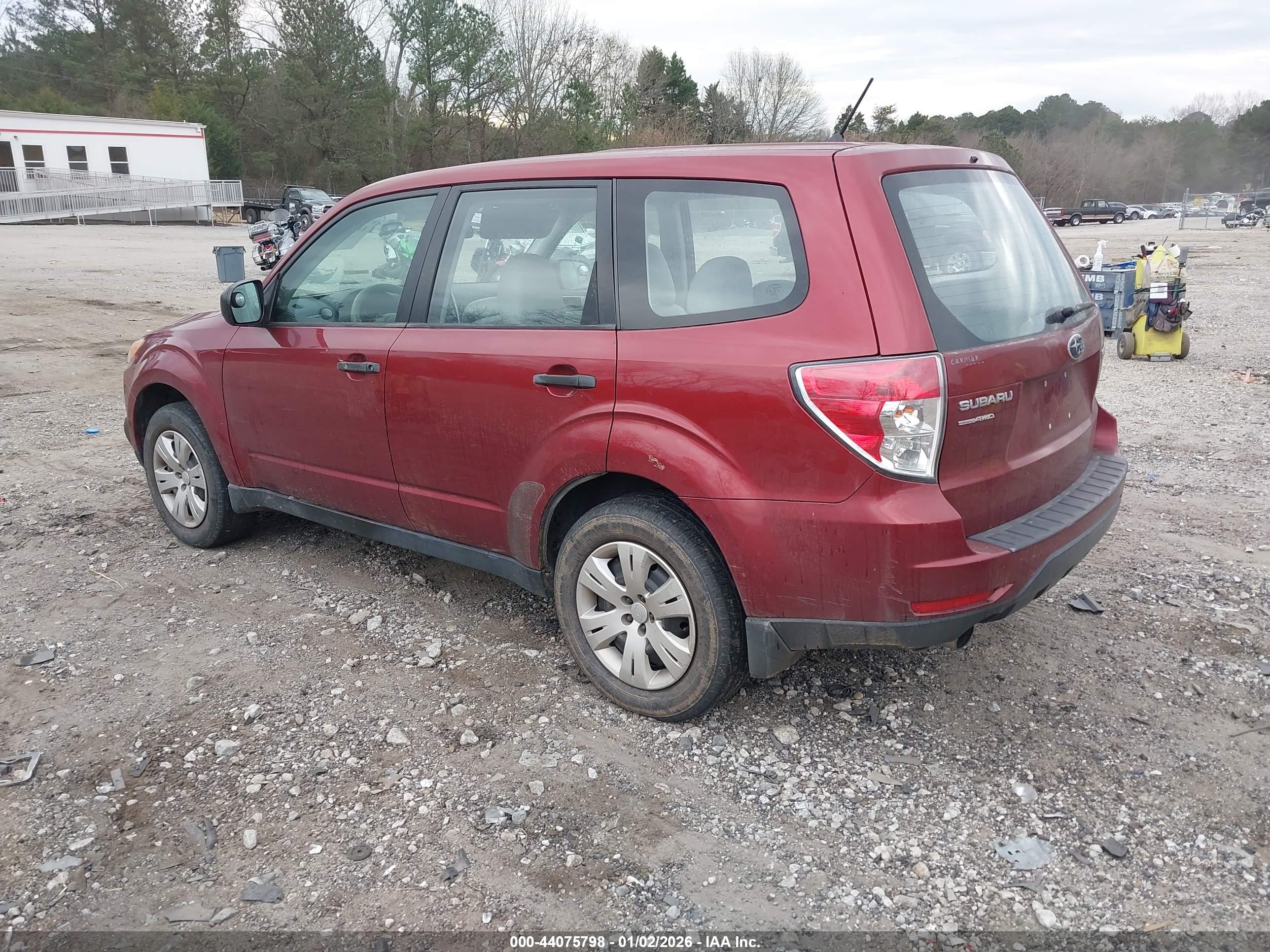 SUBARU FORESTER image 3