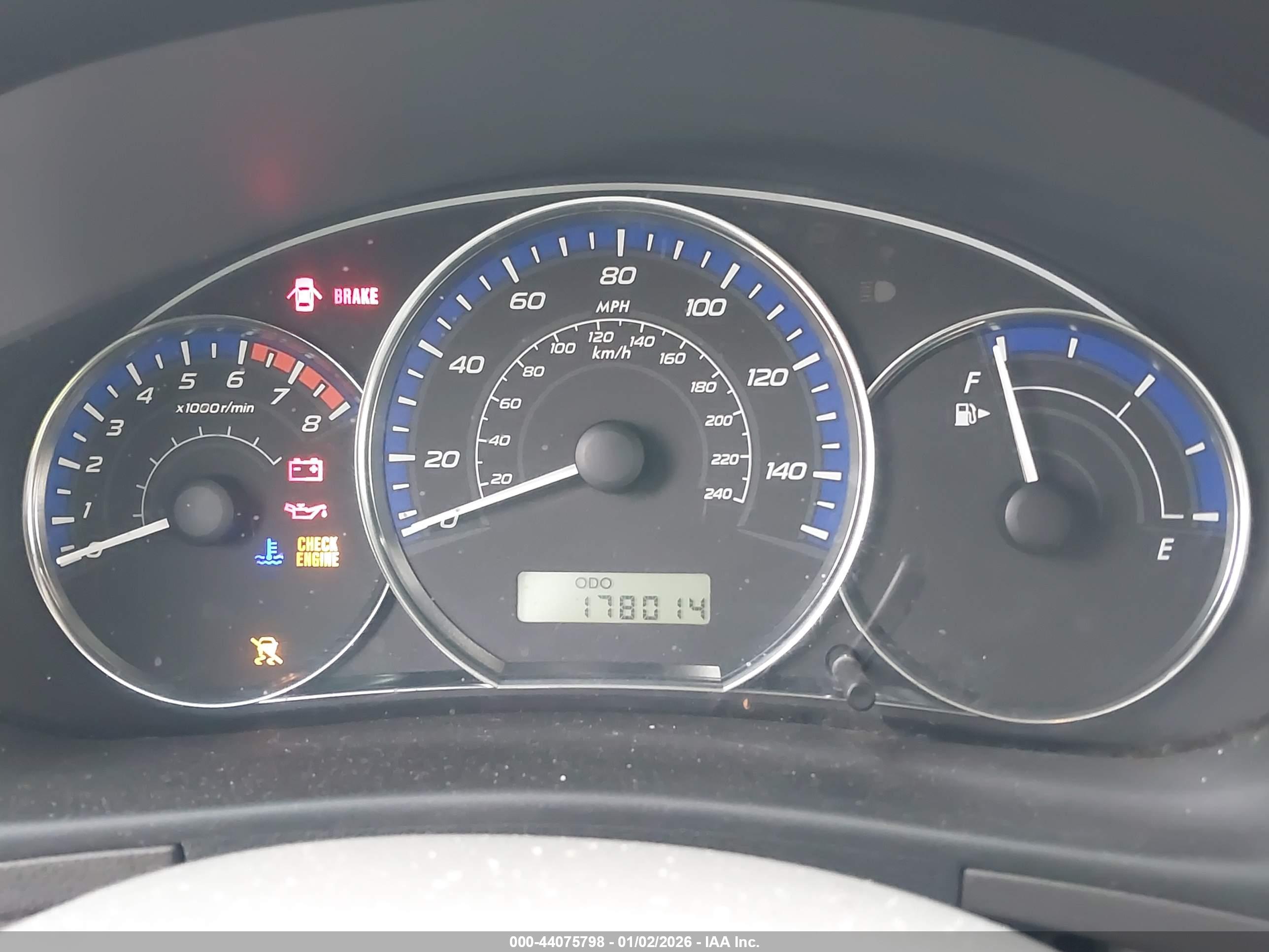 SUBARU FORESTER image 7