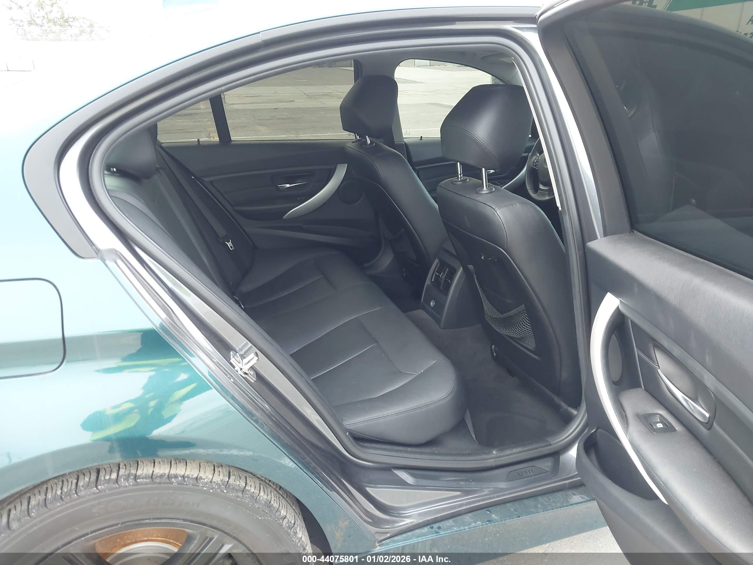 BMW 328I image 8