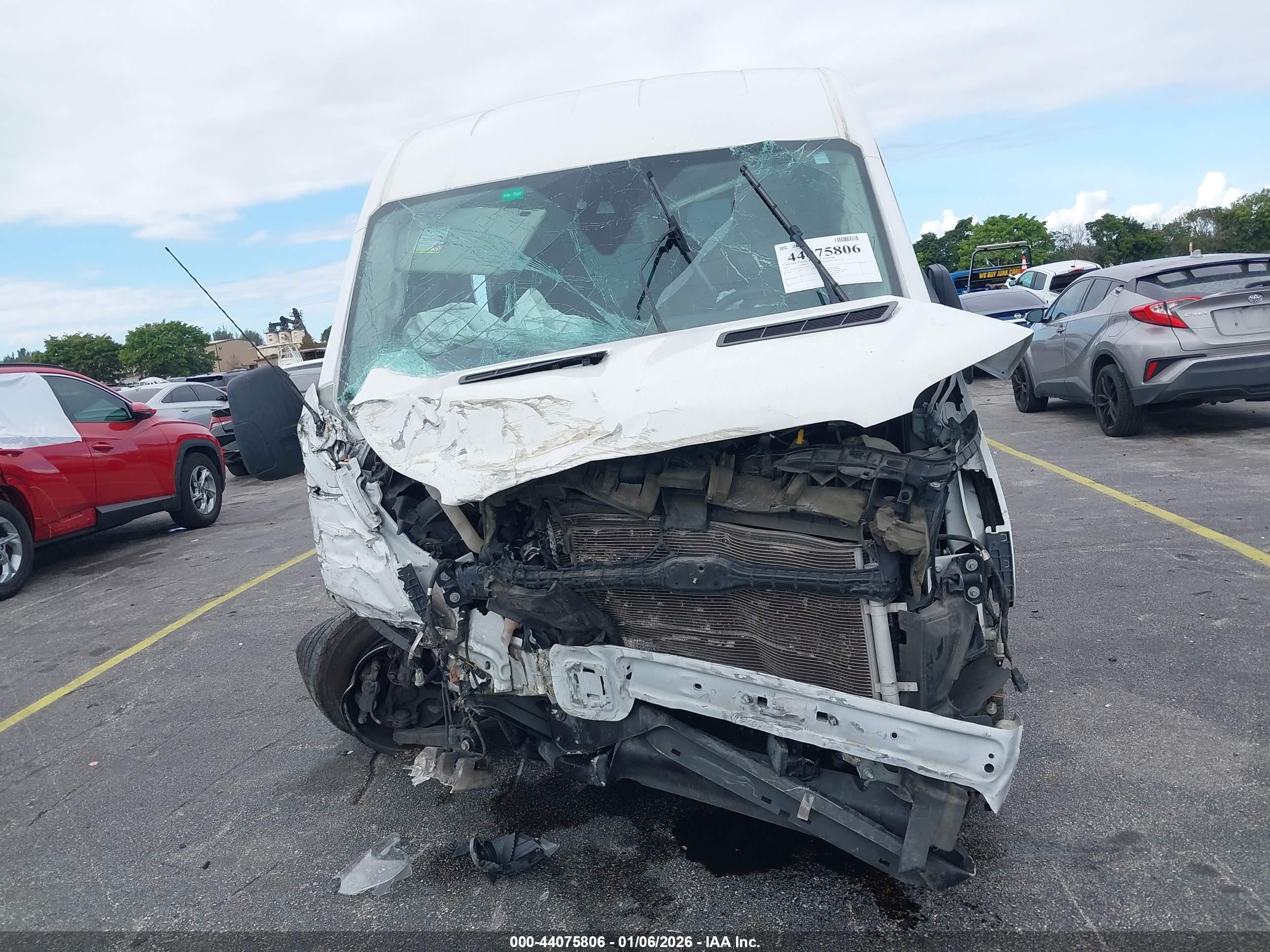 FORD TRANSIT-250 image 6