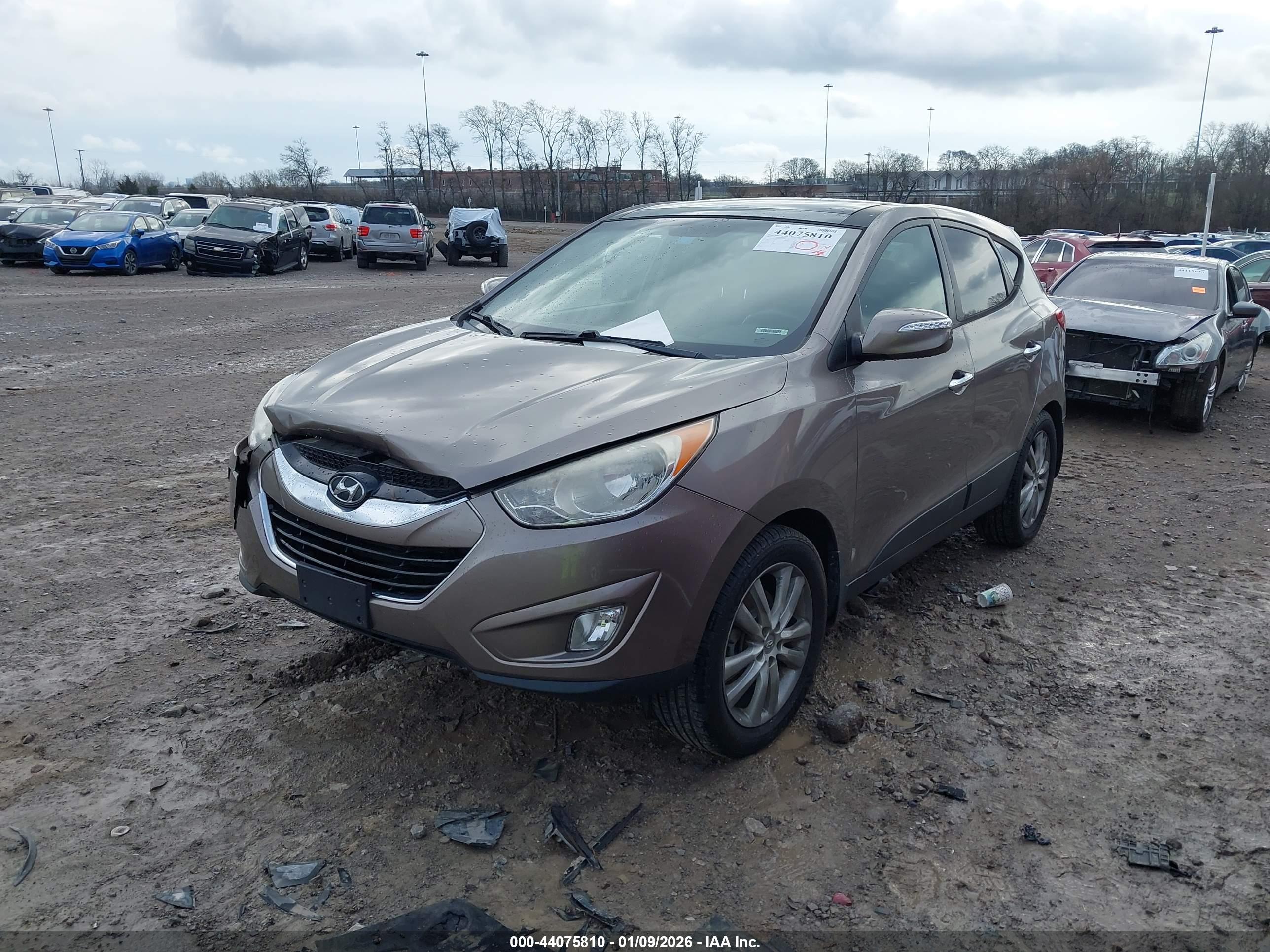 HYUNDAI TUCSON image 2