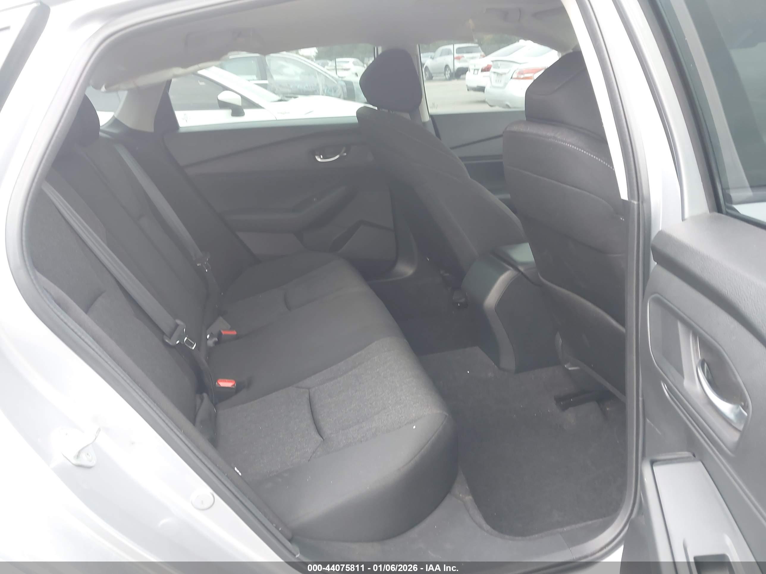 HONDA ACCORD image 8
