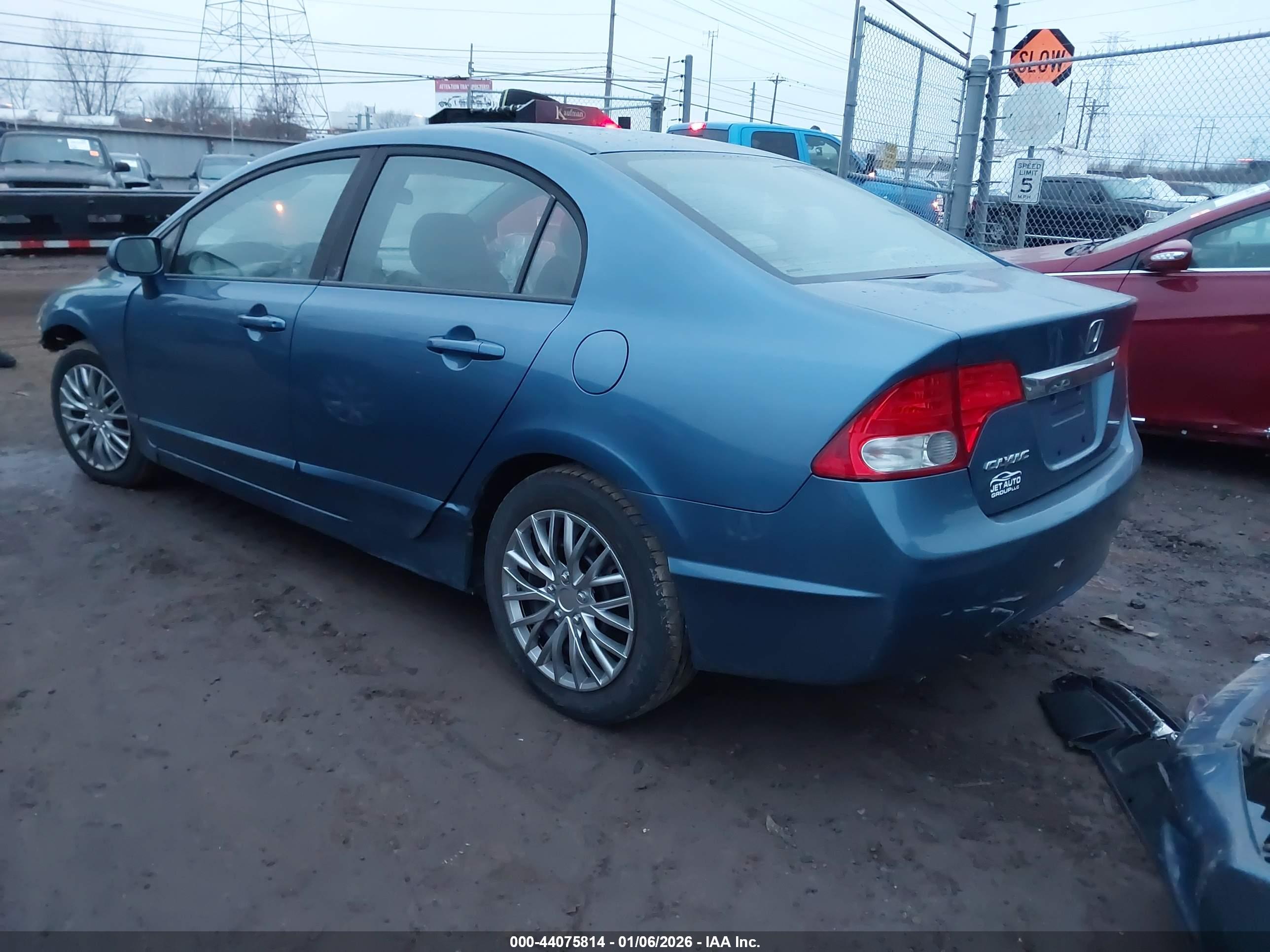 HONDA CIVIC image 3
