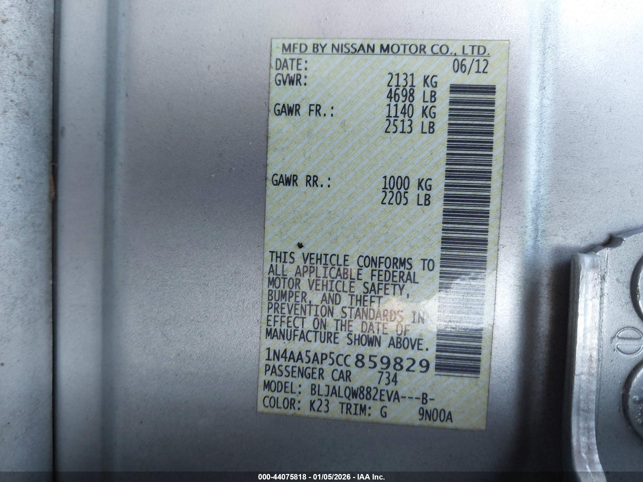NISSAN MAXIMA image 9