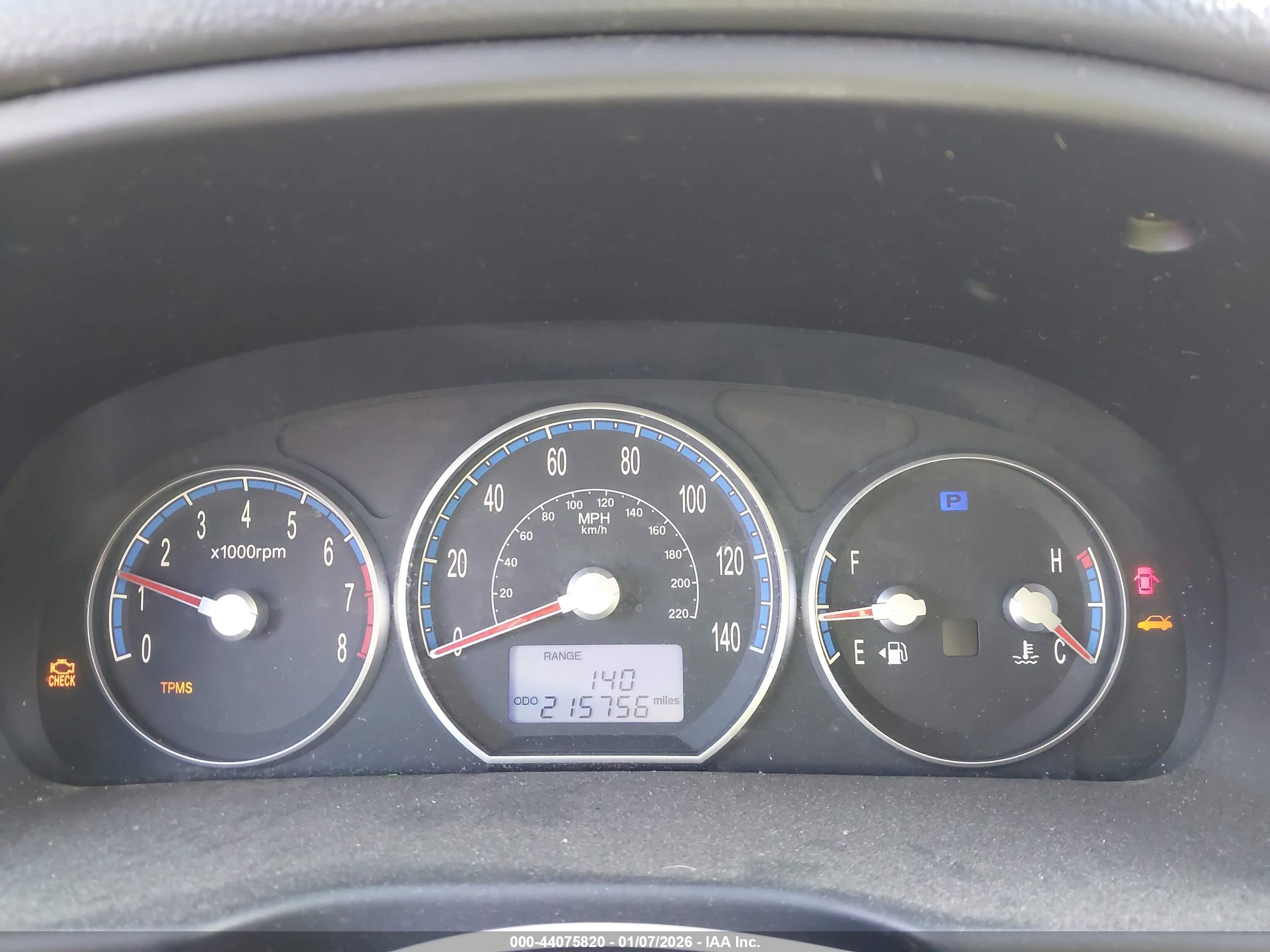 HYUNDAI SANTA image 7