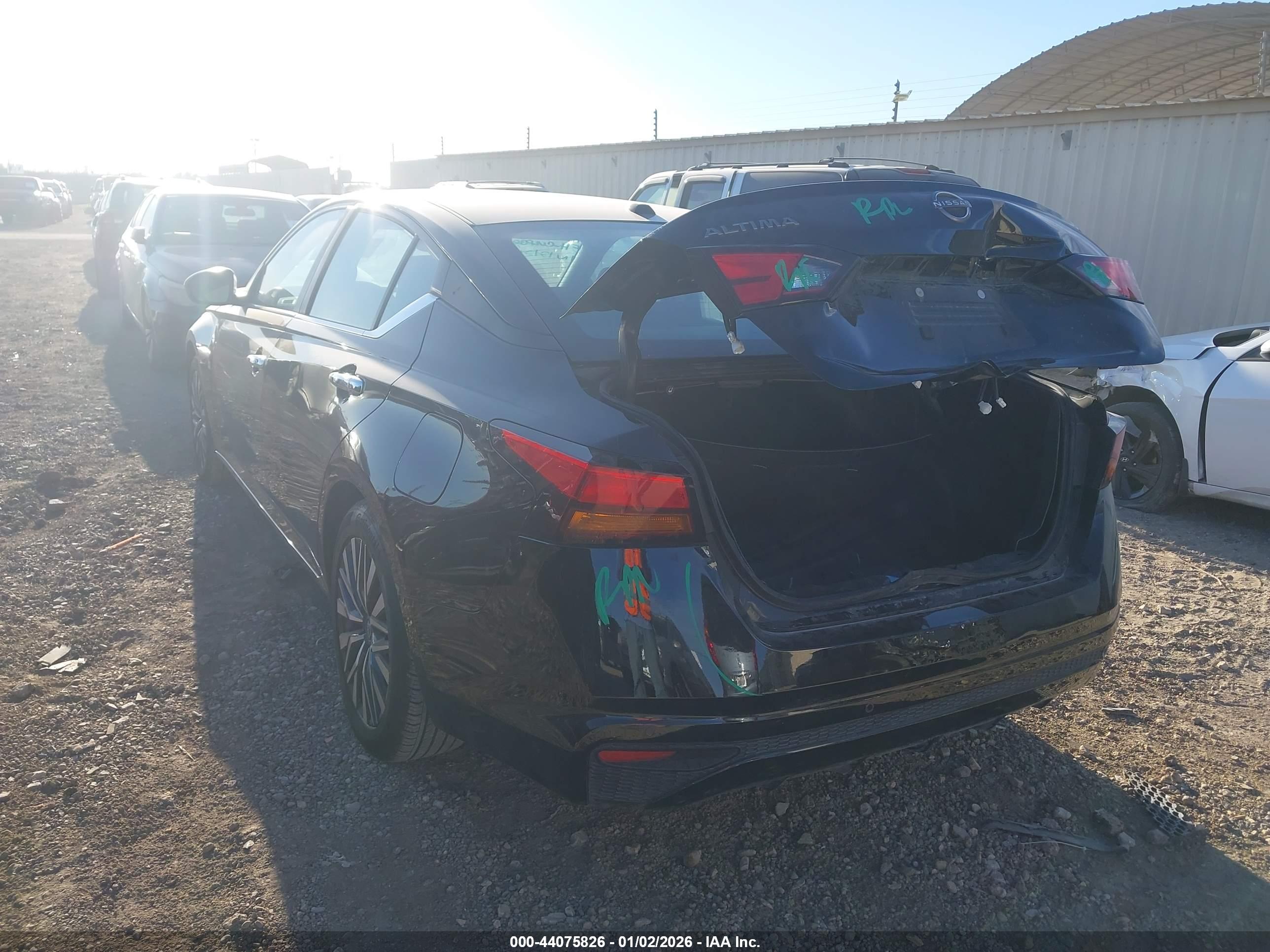 NISSAN ALTIMA image 3