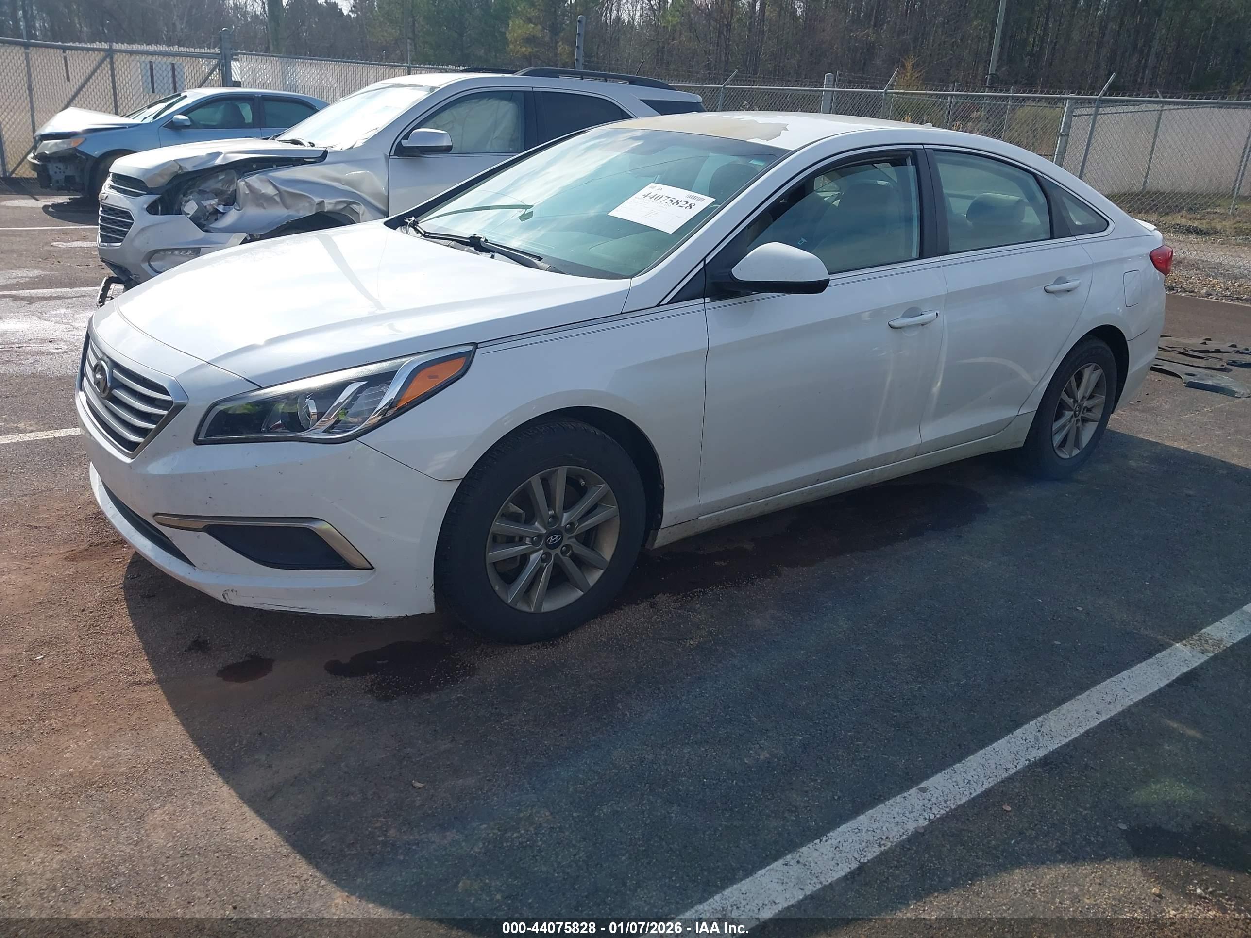 HYUNDAI SONATA image 2