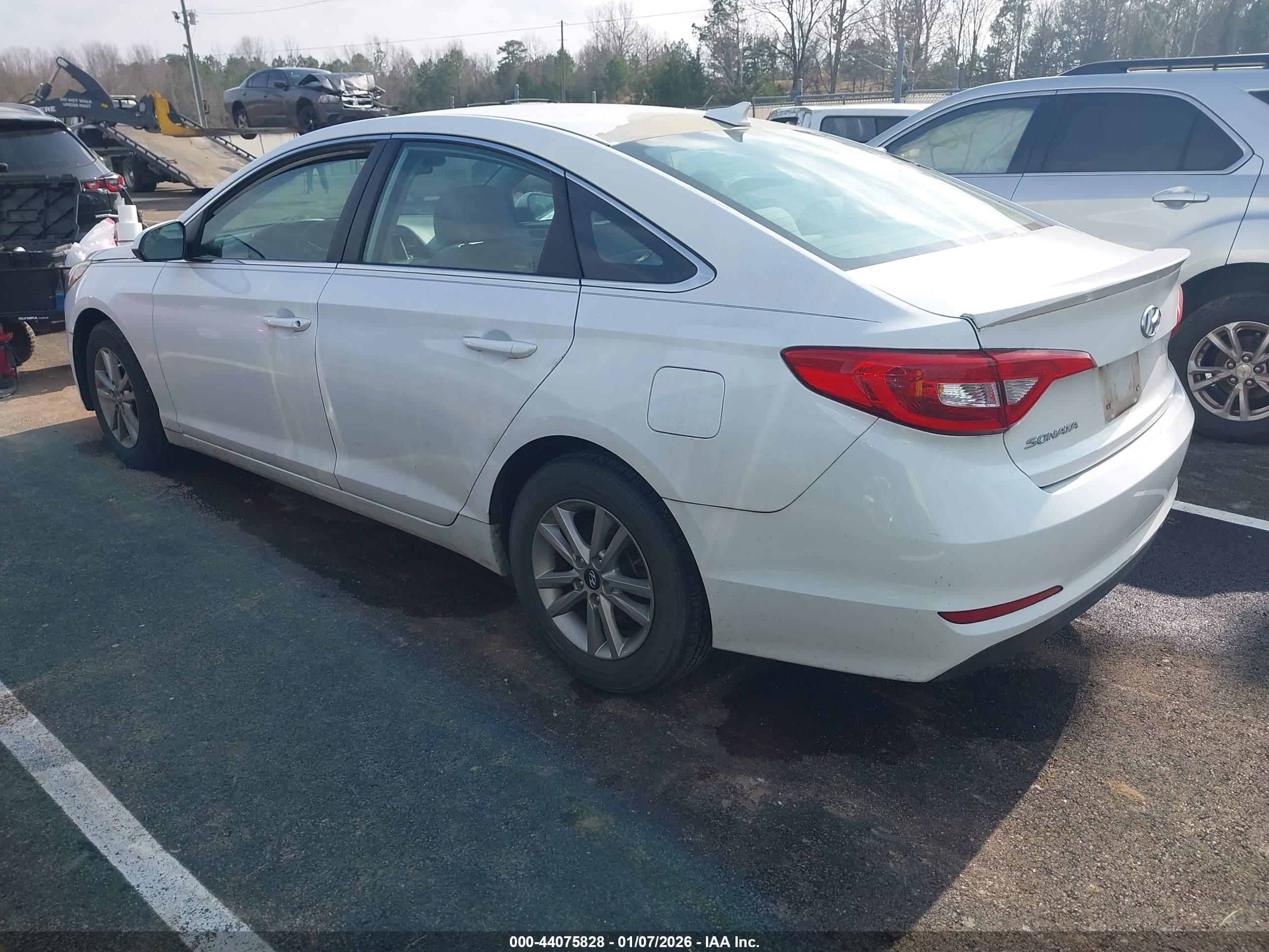 HYUNDAI SONATA image 3