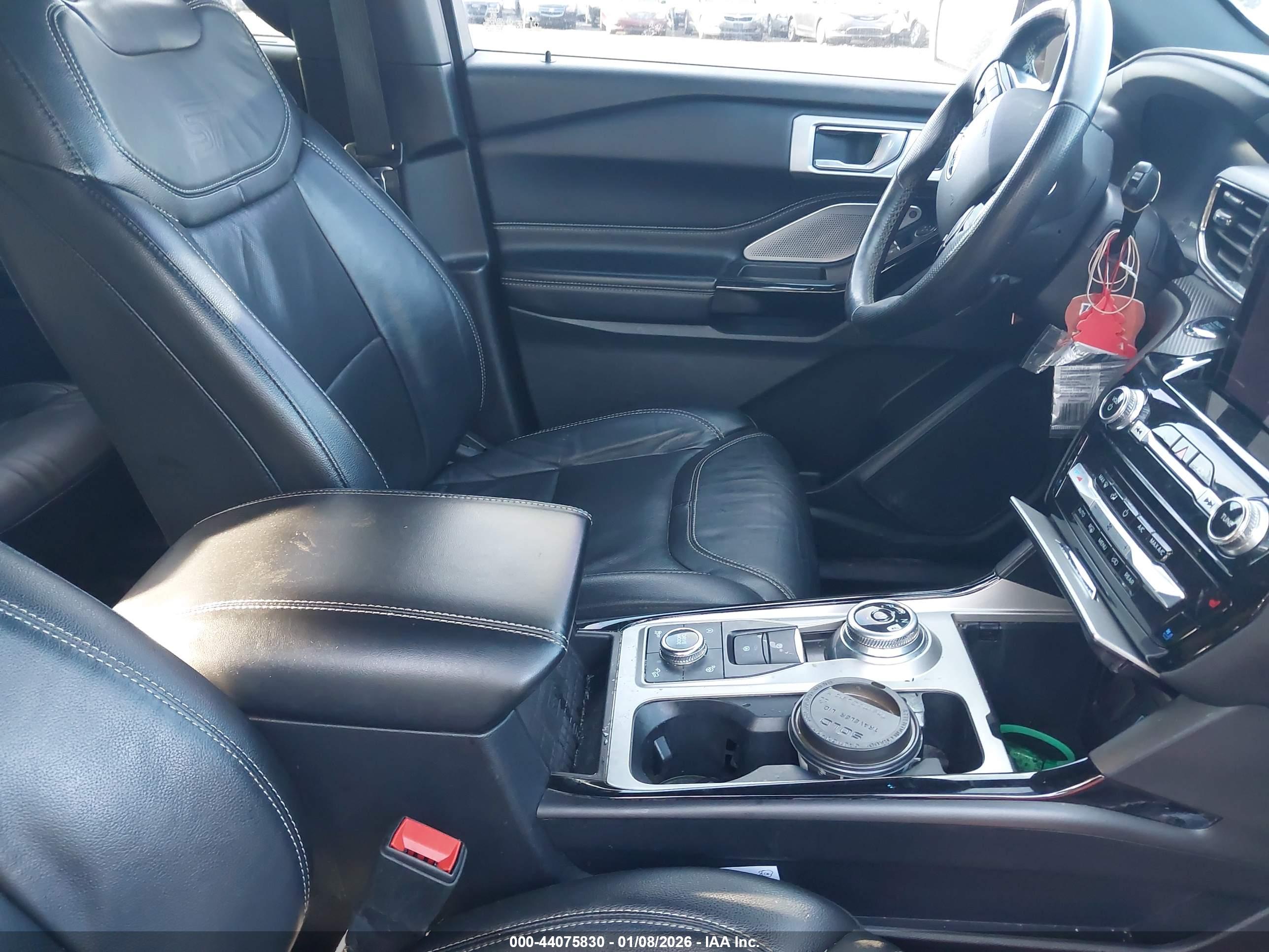 FORD EXPLORER image 5