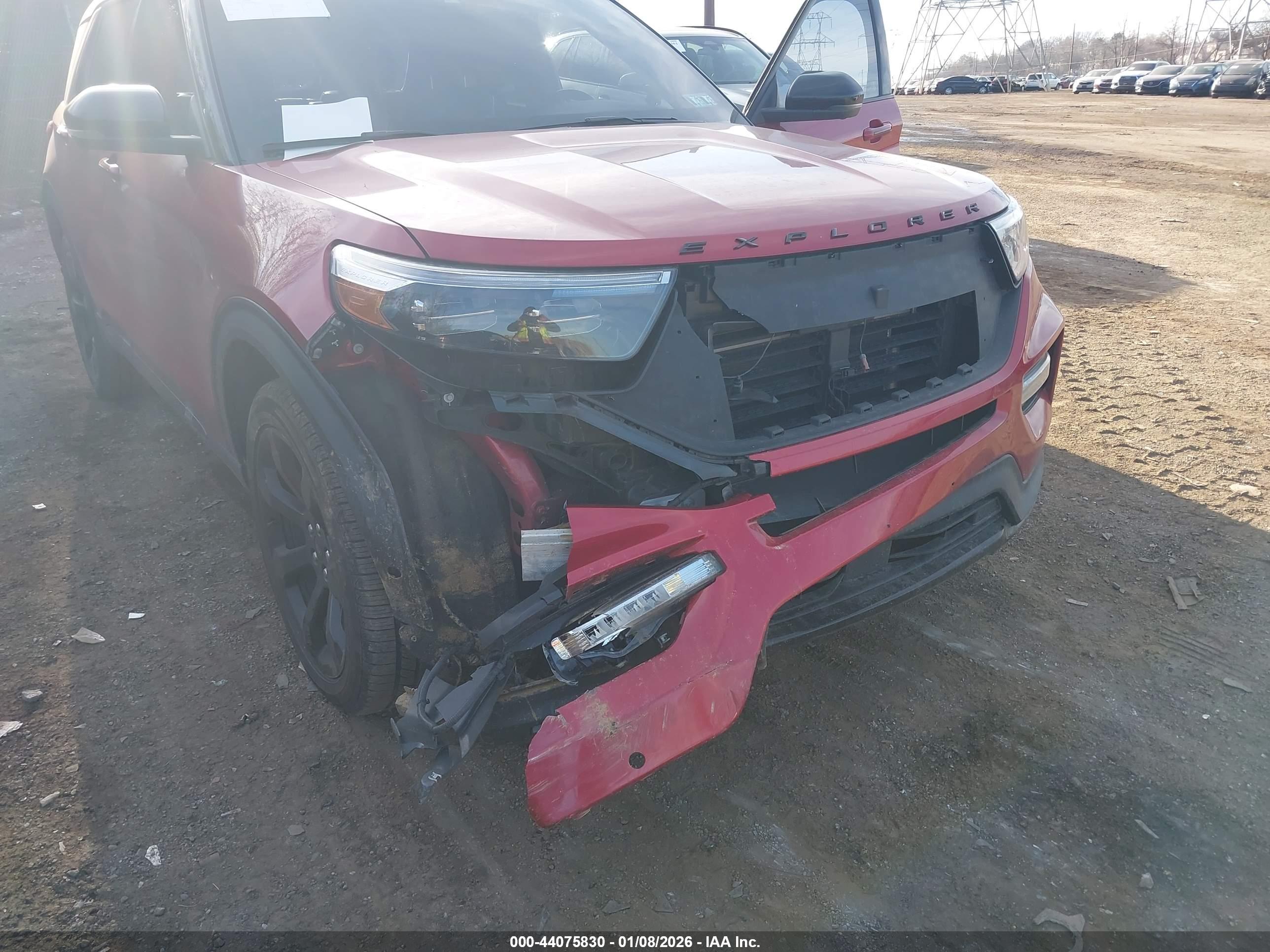 FORD EXPLORER image 6