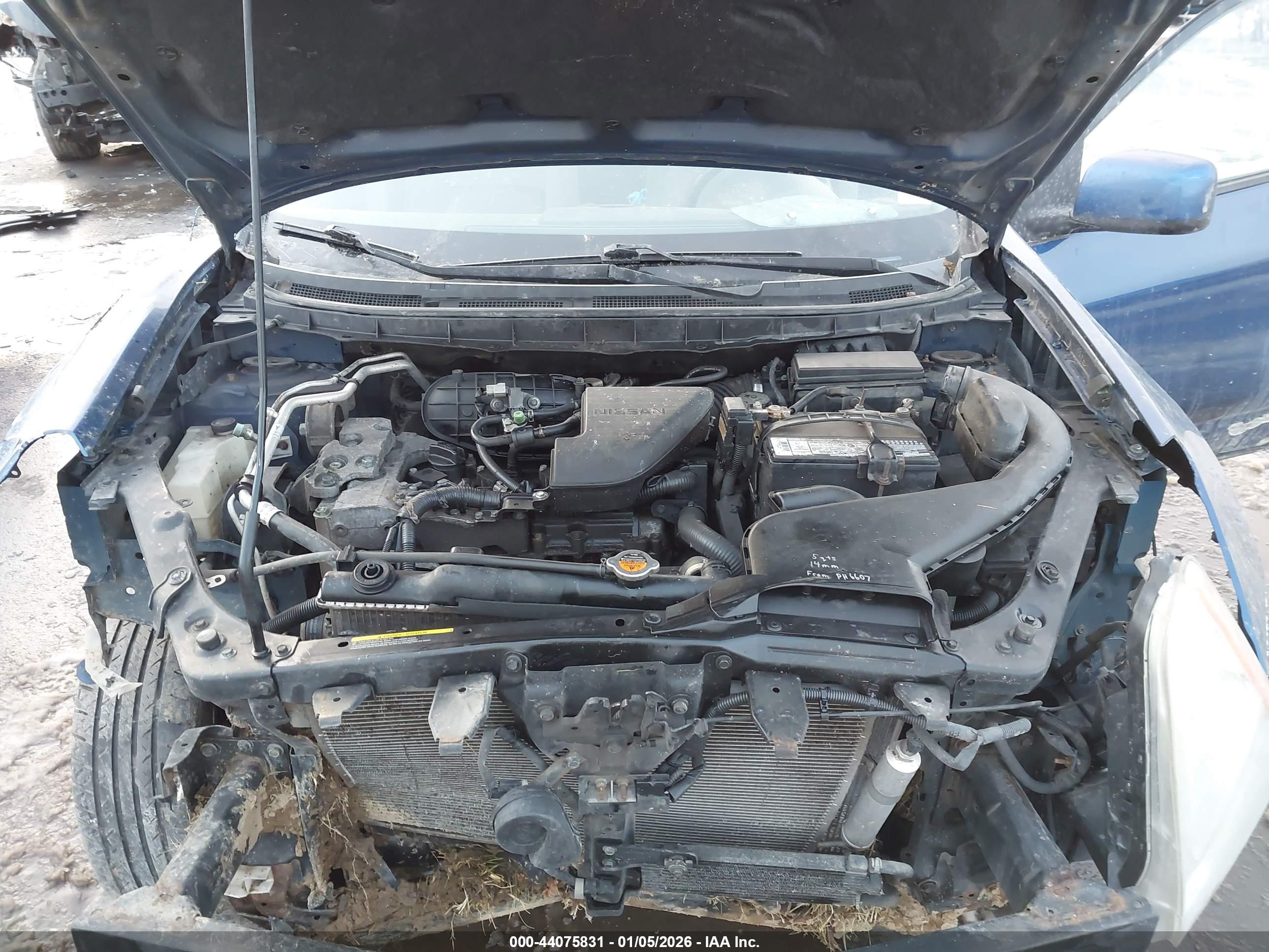 NISSAN ROGUE image 10