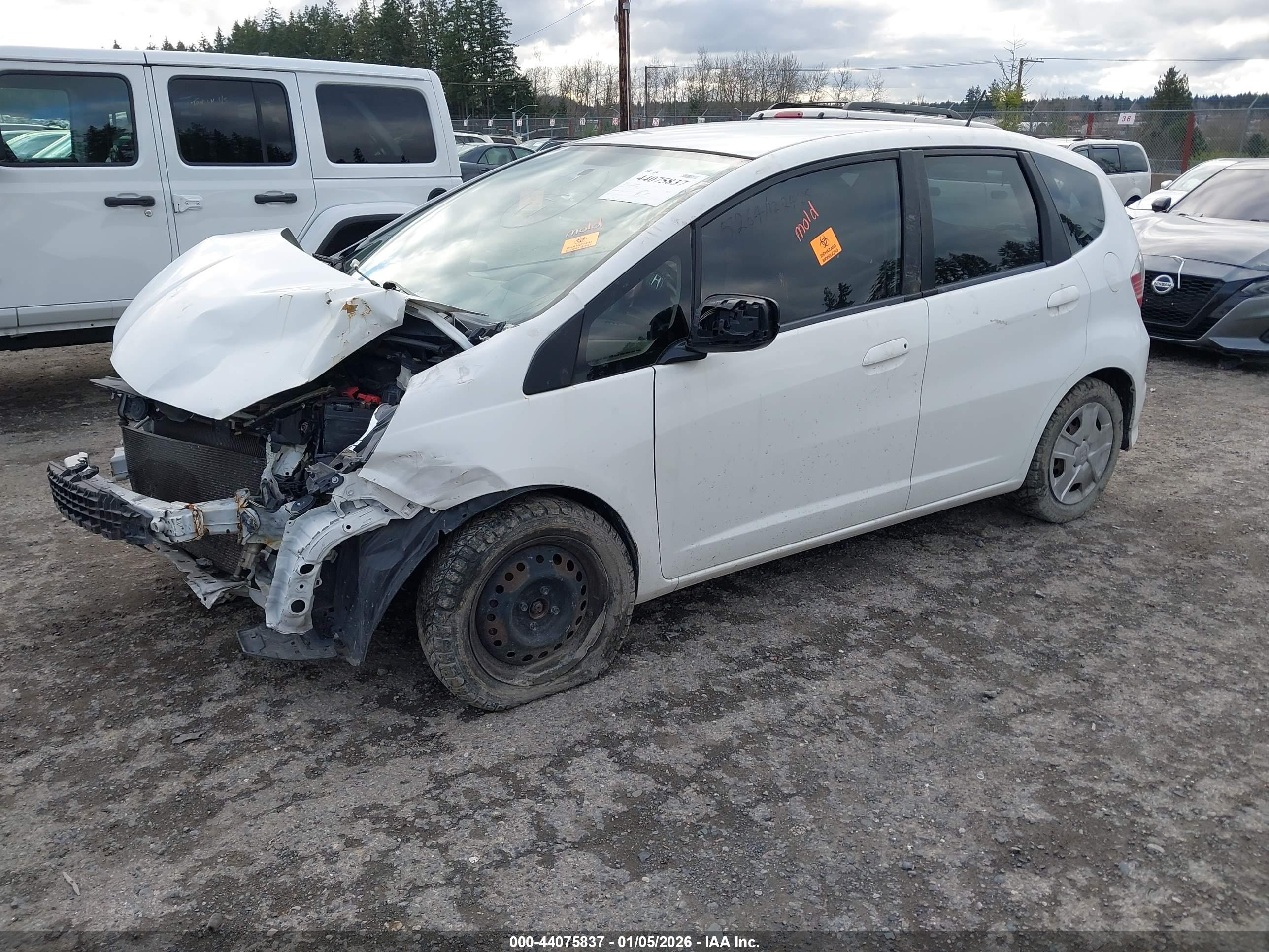 HONDA FIT image 2