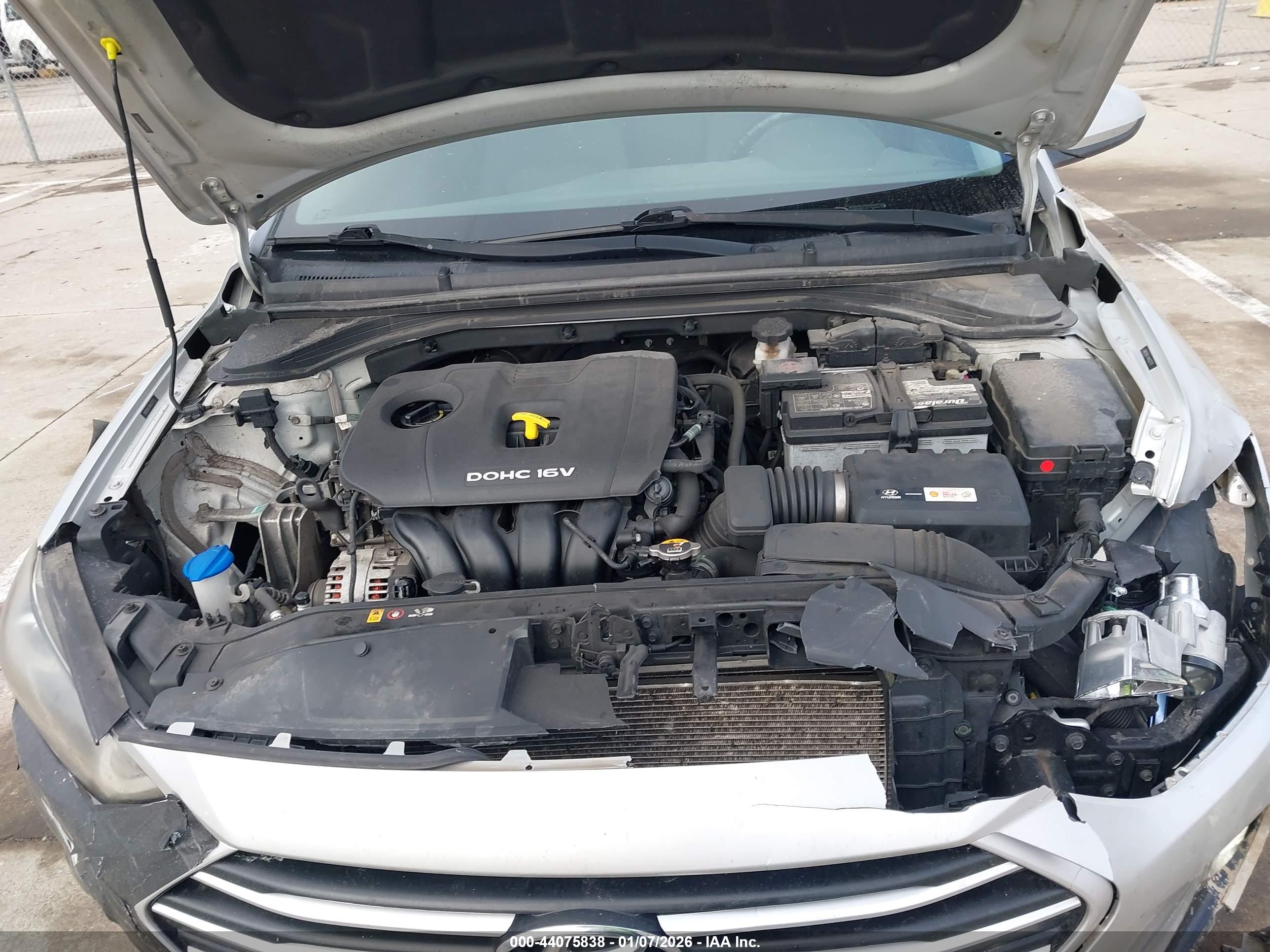 HYUNDAI ELANTRA image 10