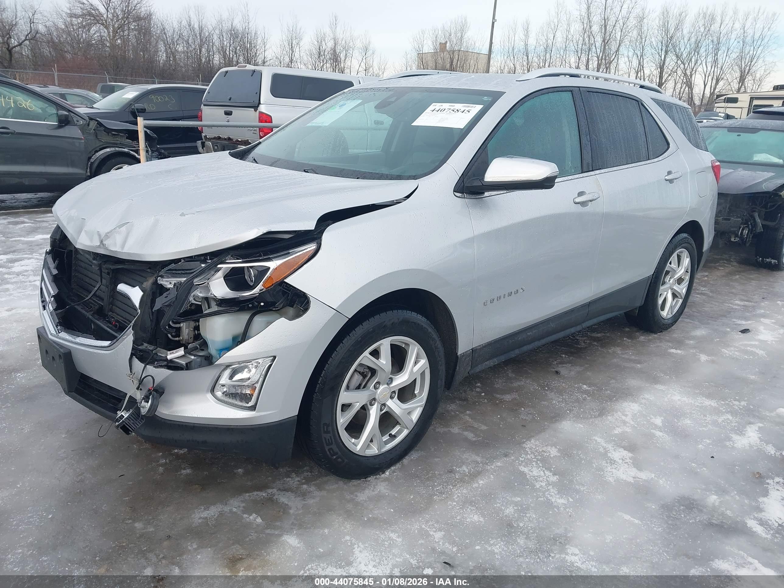 CHEVROLET EQUINOX image 2