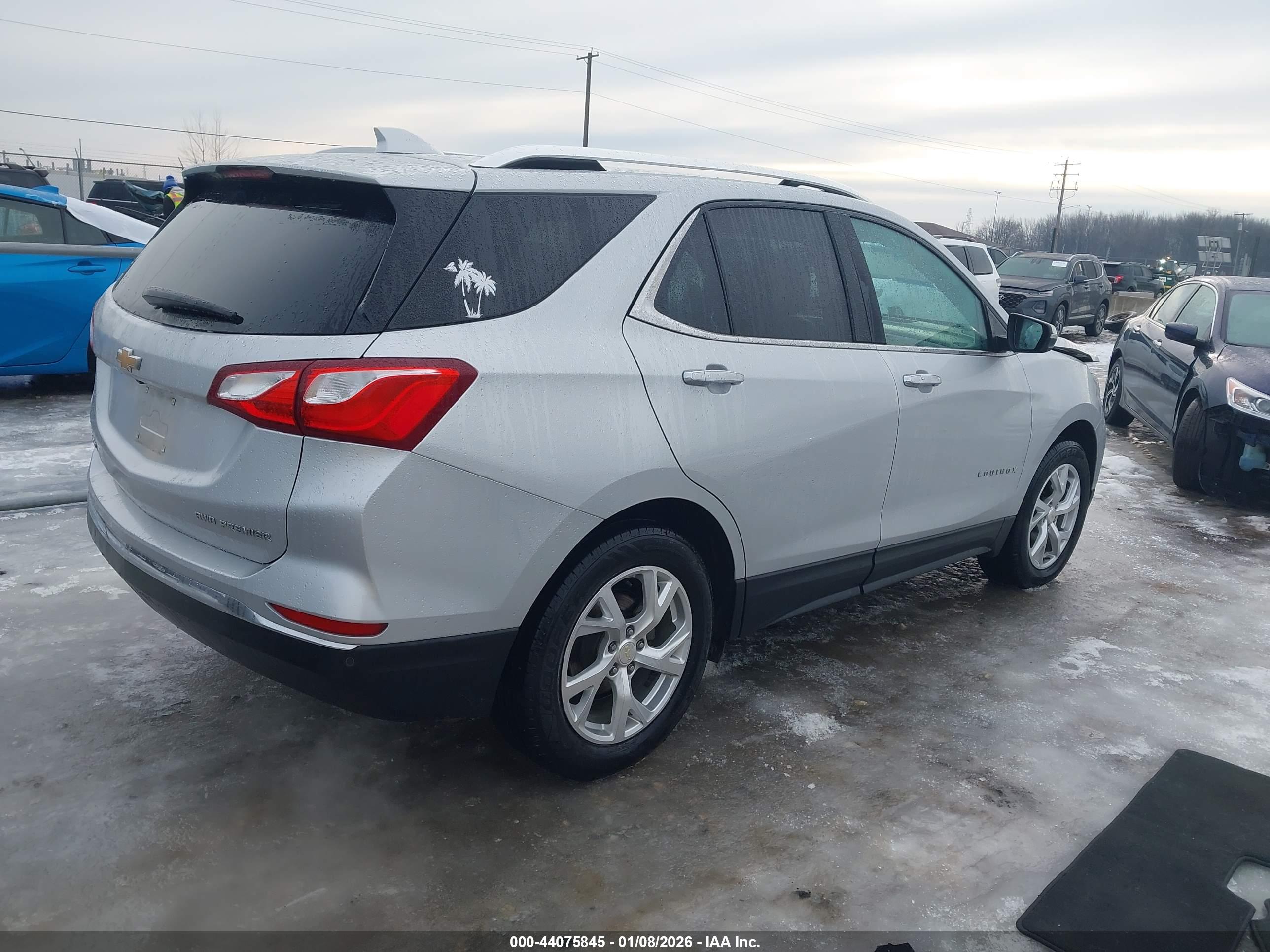 CHEVROLET EQUINOX image 4