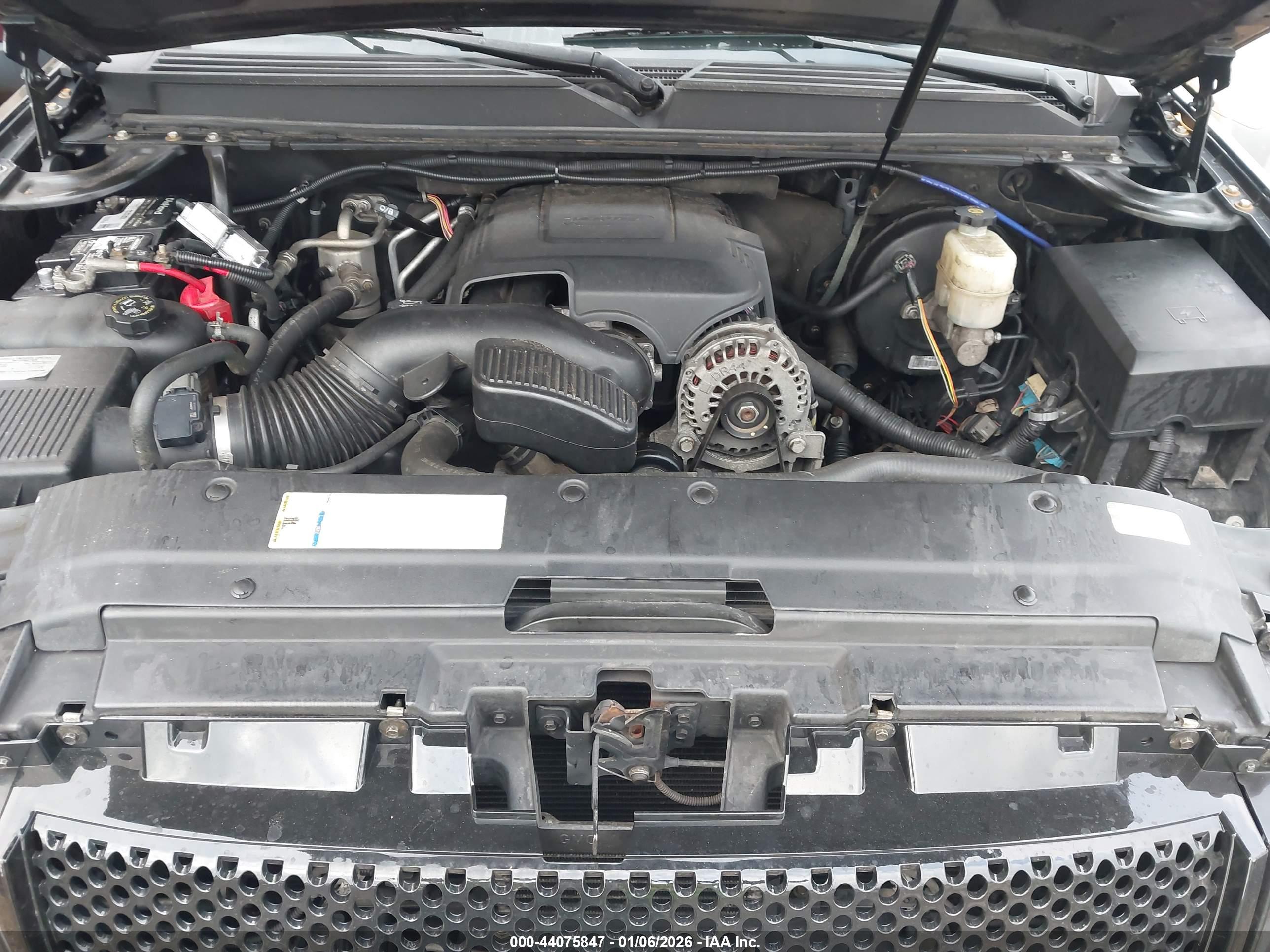 GMC YUKON image 10
