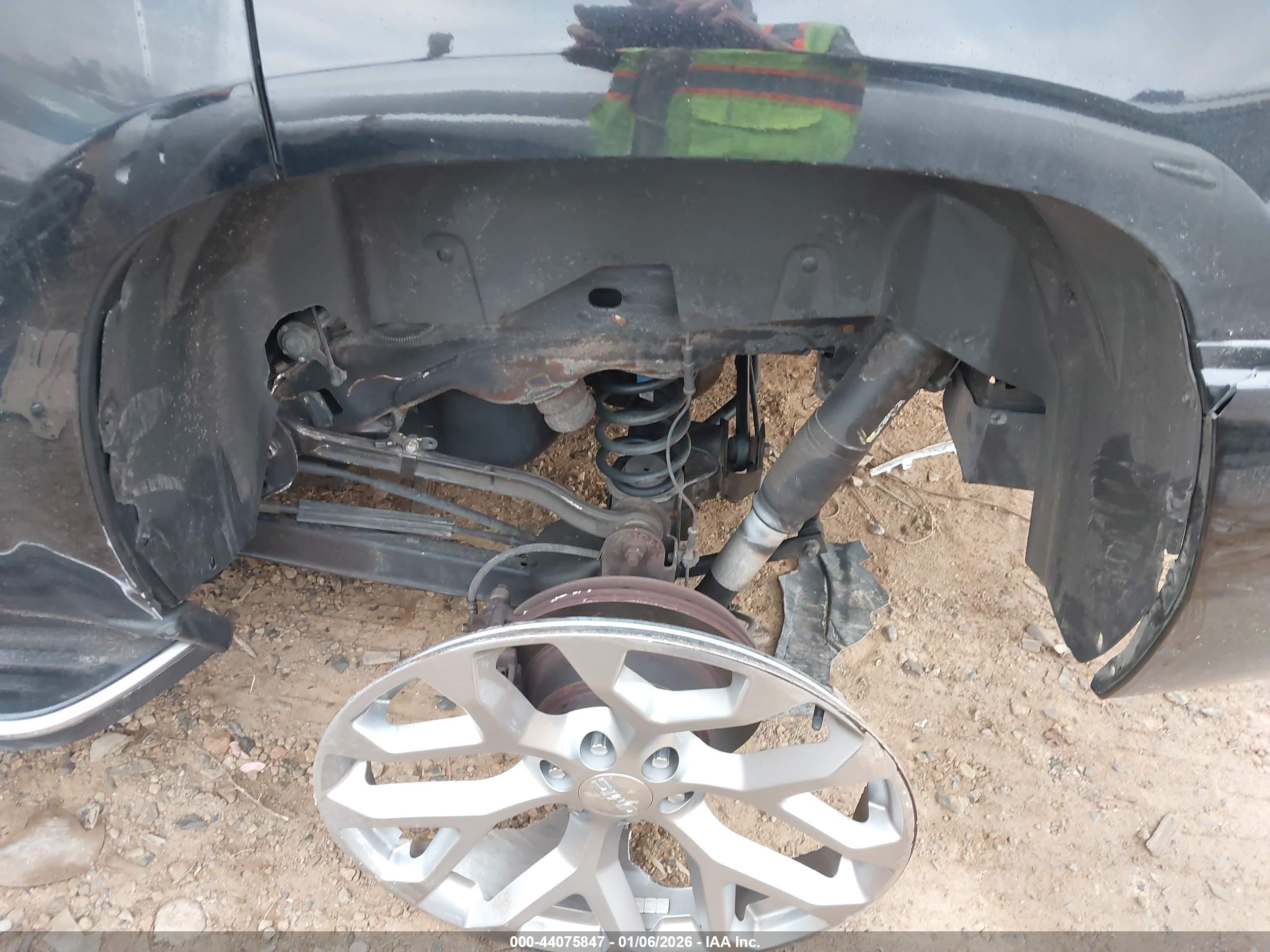 GMC YUKON image 6