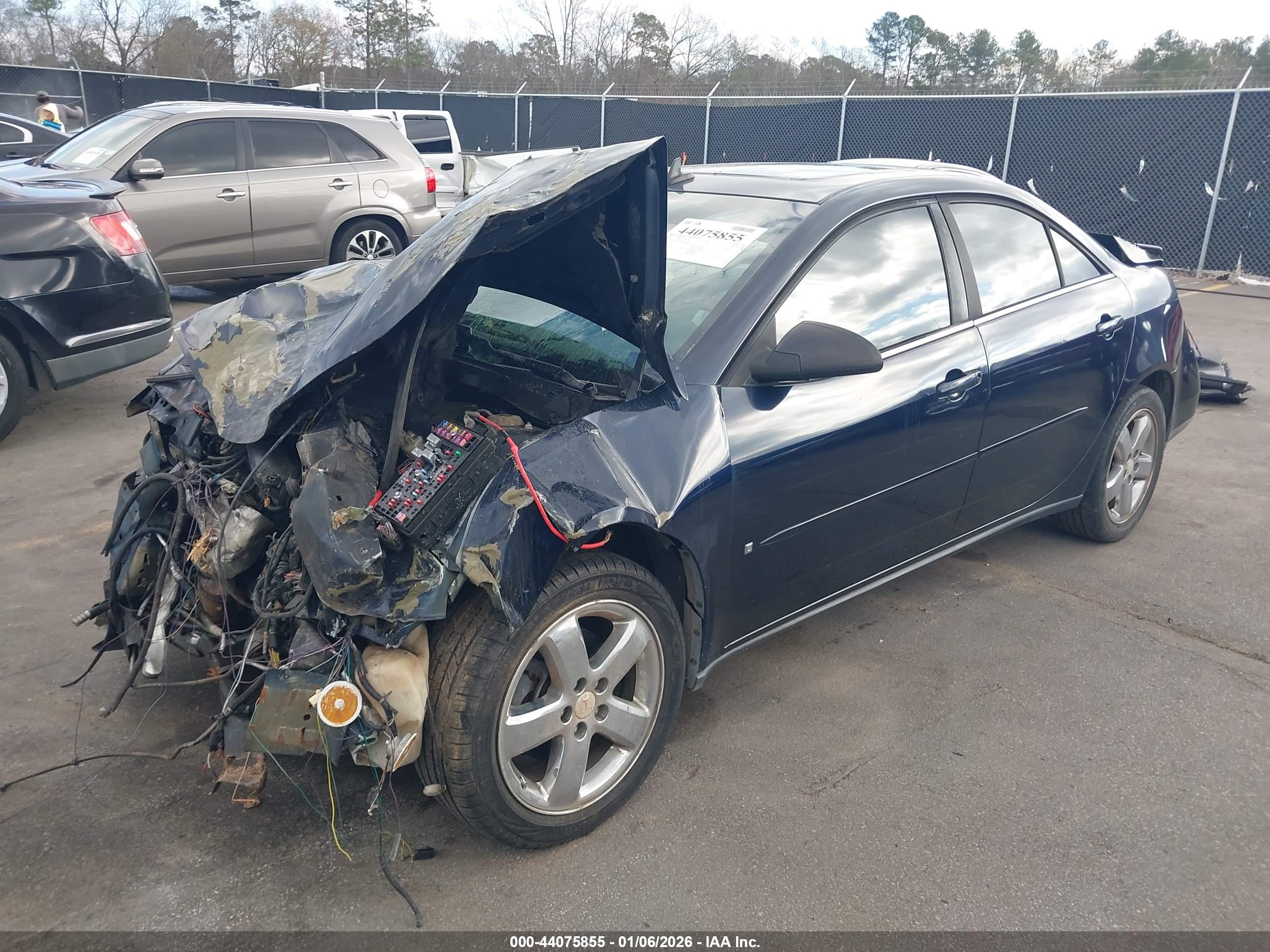 PONTIAC G6 image 2