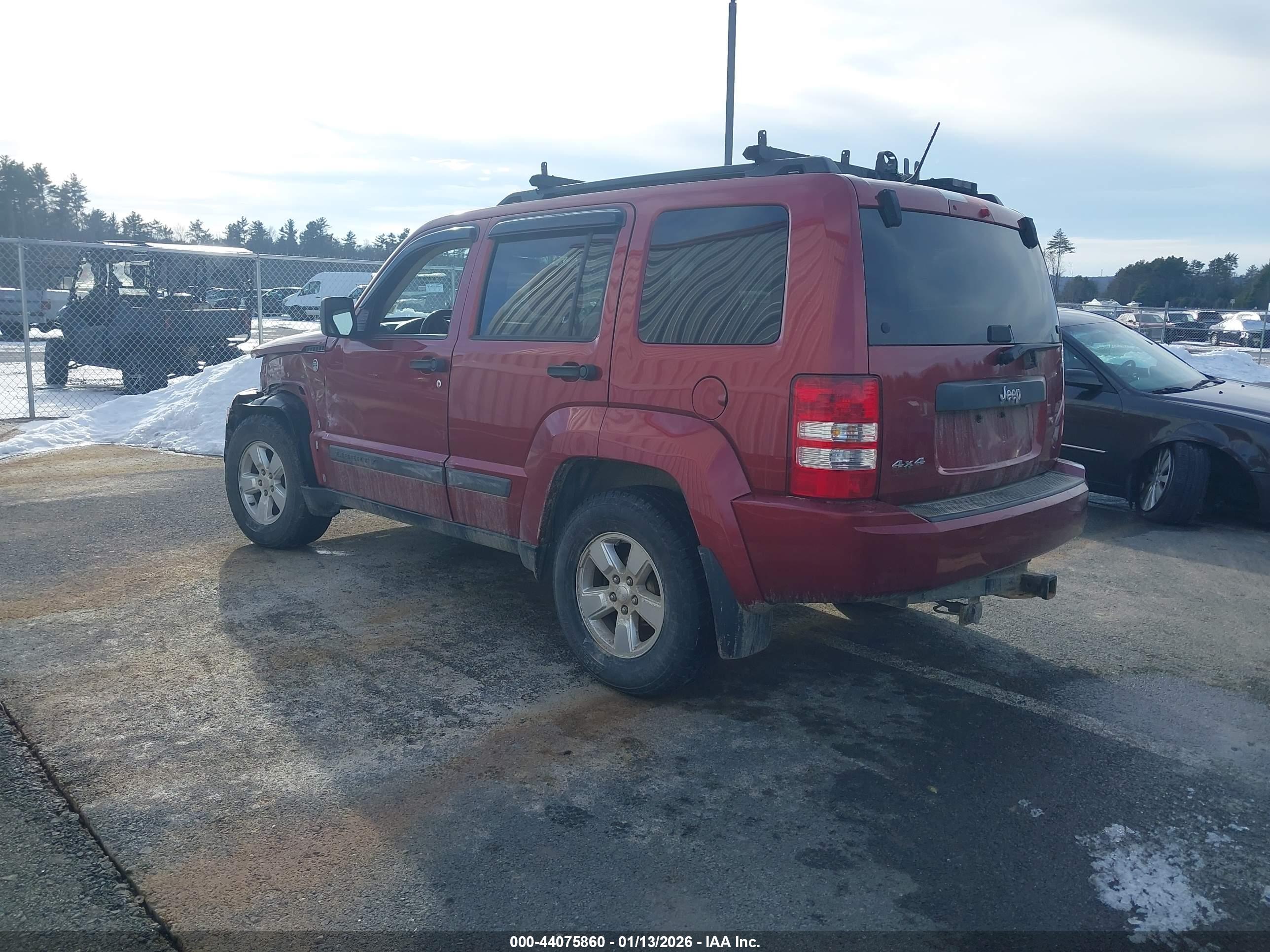 JEEP LIBERTY image 3