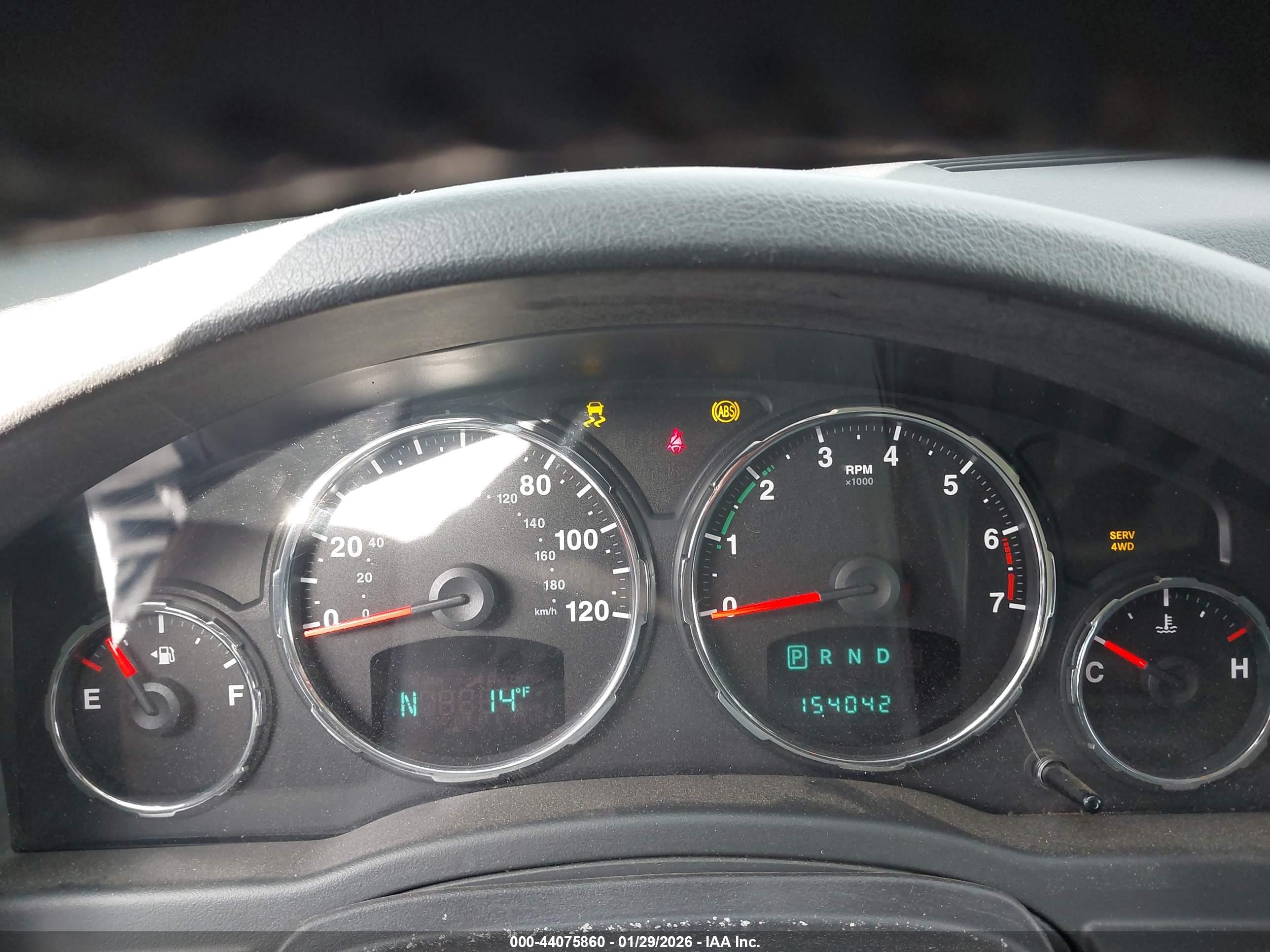 JEEP LIBERTY image 7