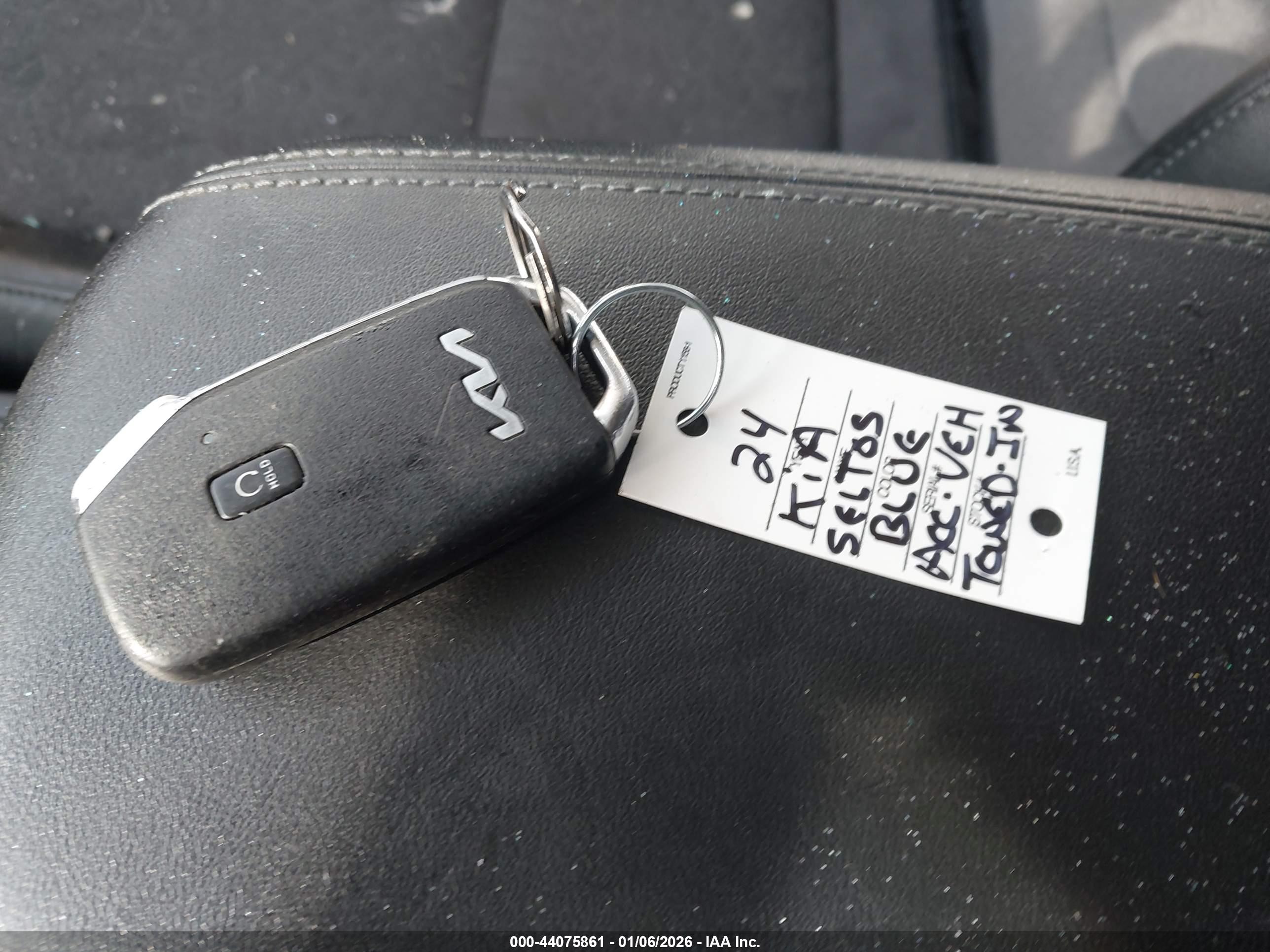 KIA SELTOS image 11