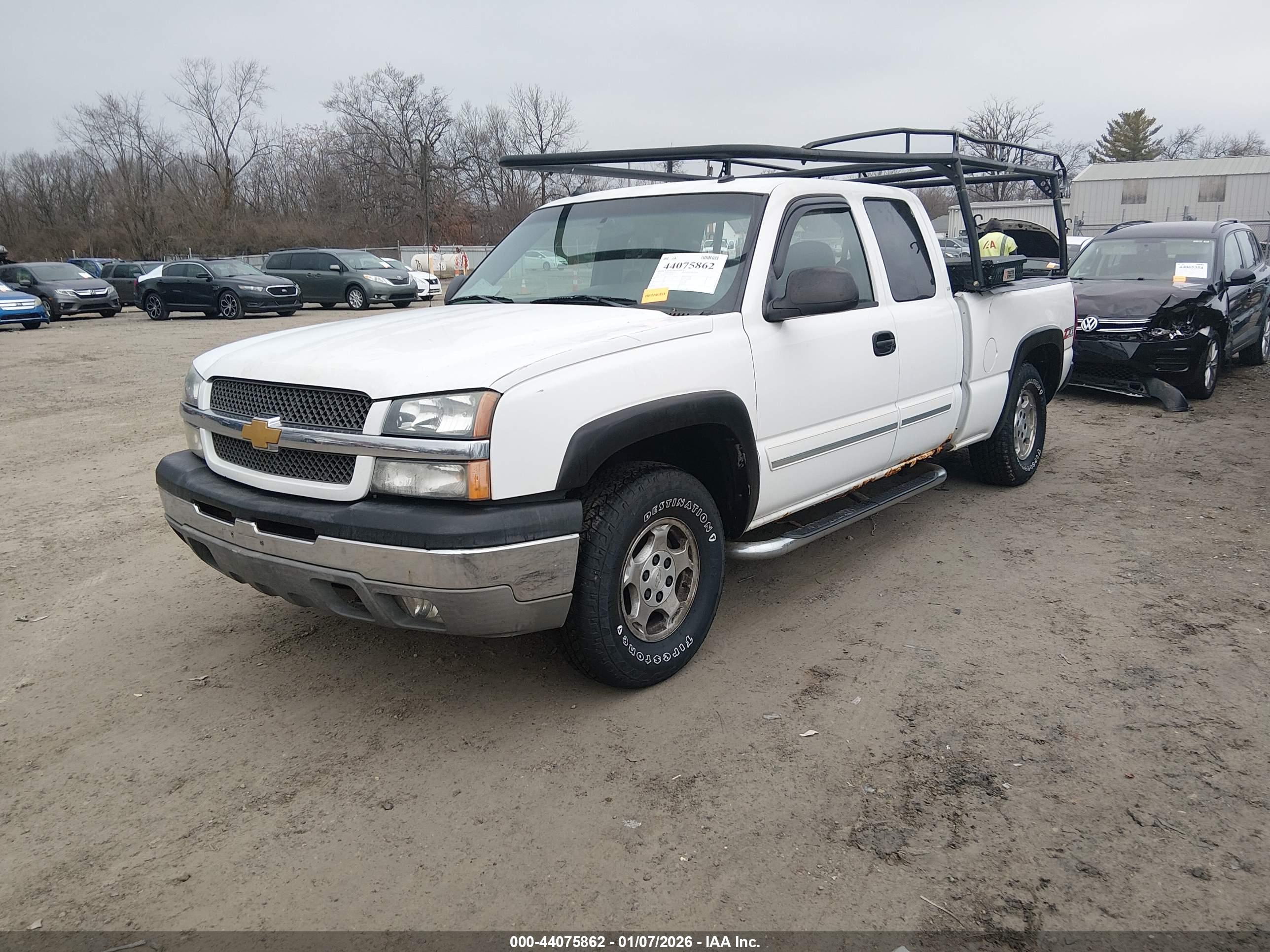 CHEVROLET SILVERADO image 2