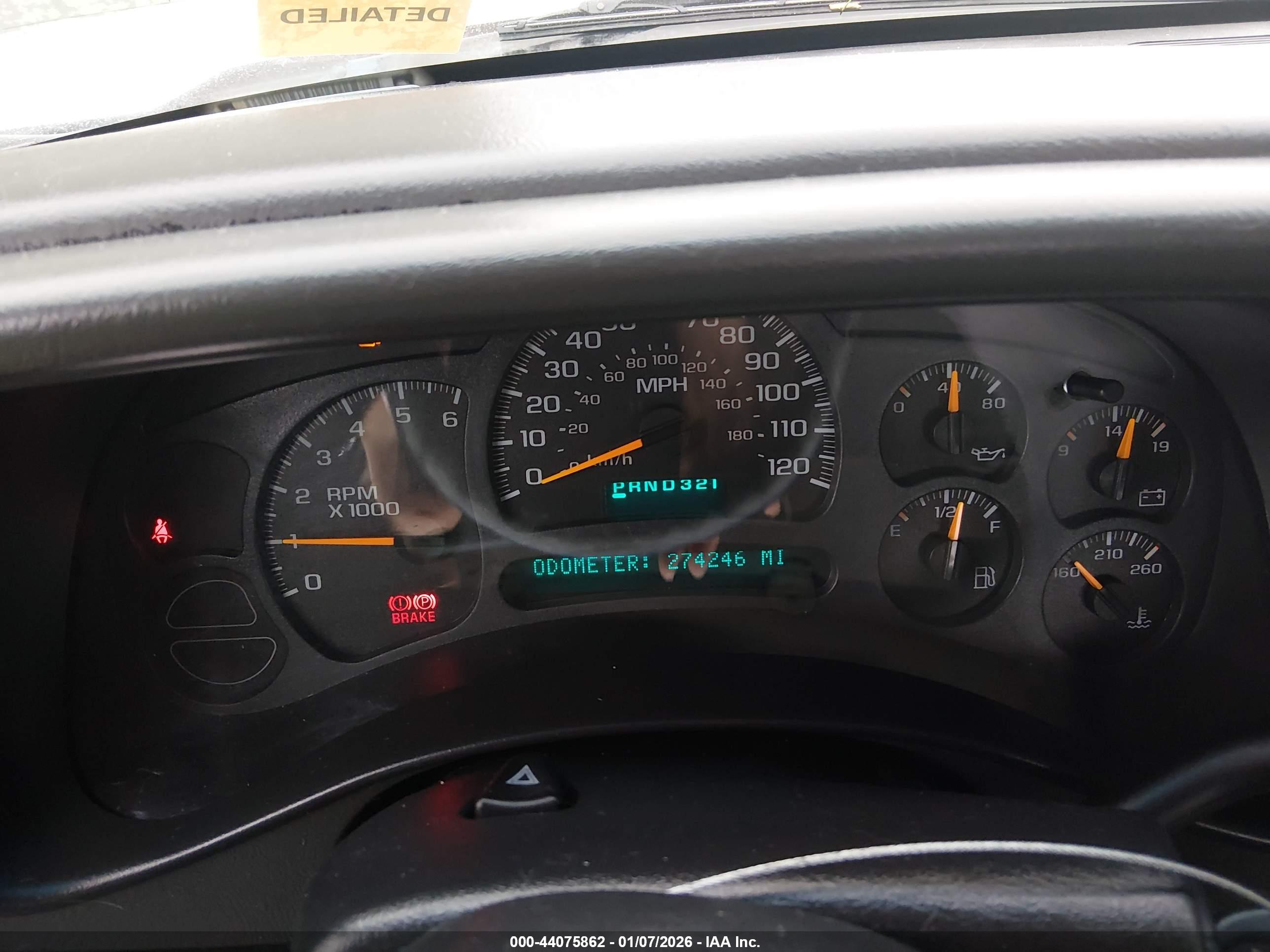 CHEVROLET SILVERADO image 7
