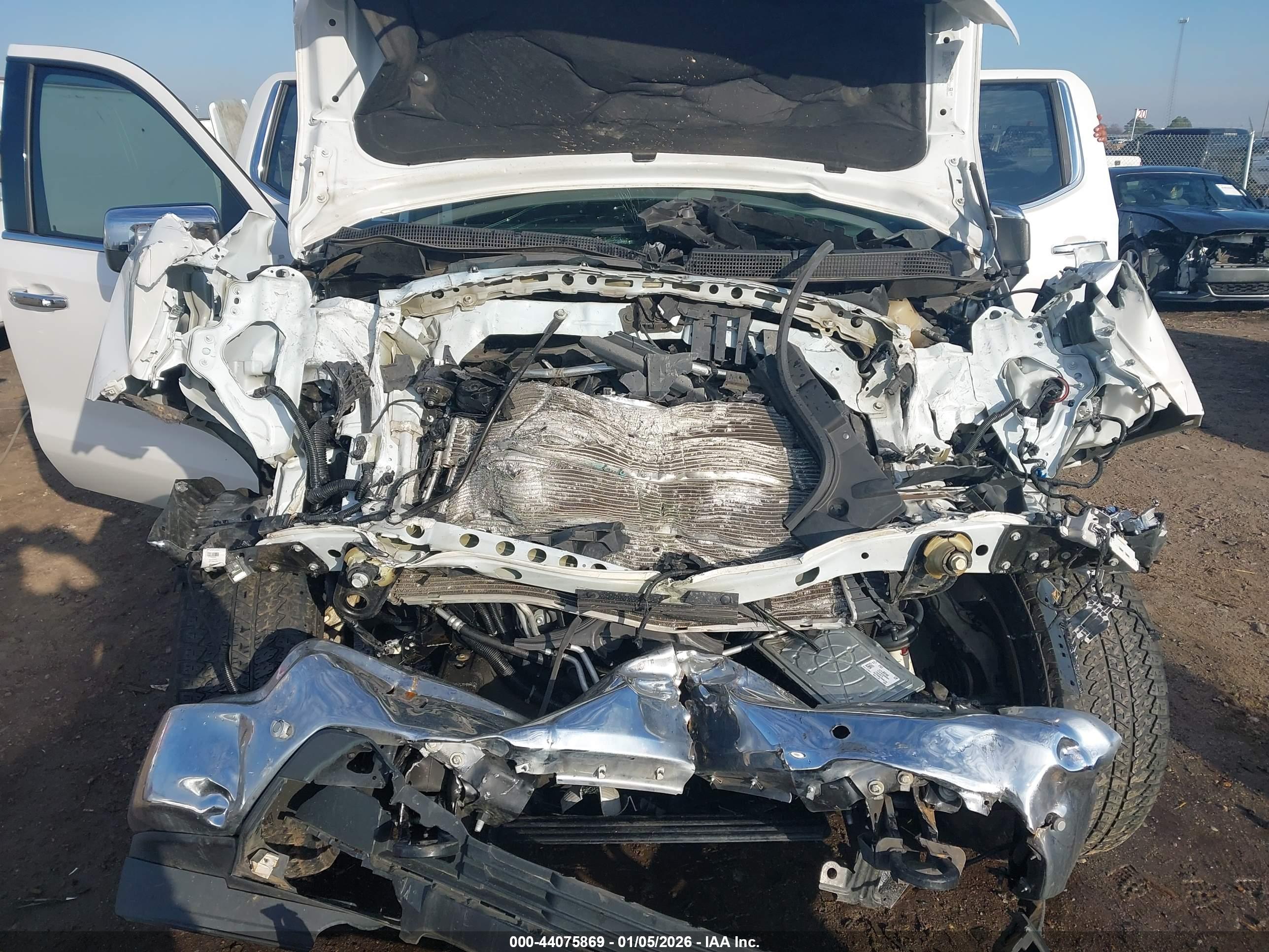 CHEVROLET SILVERADO image 10