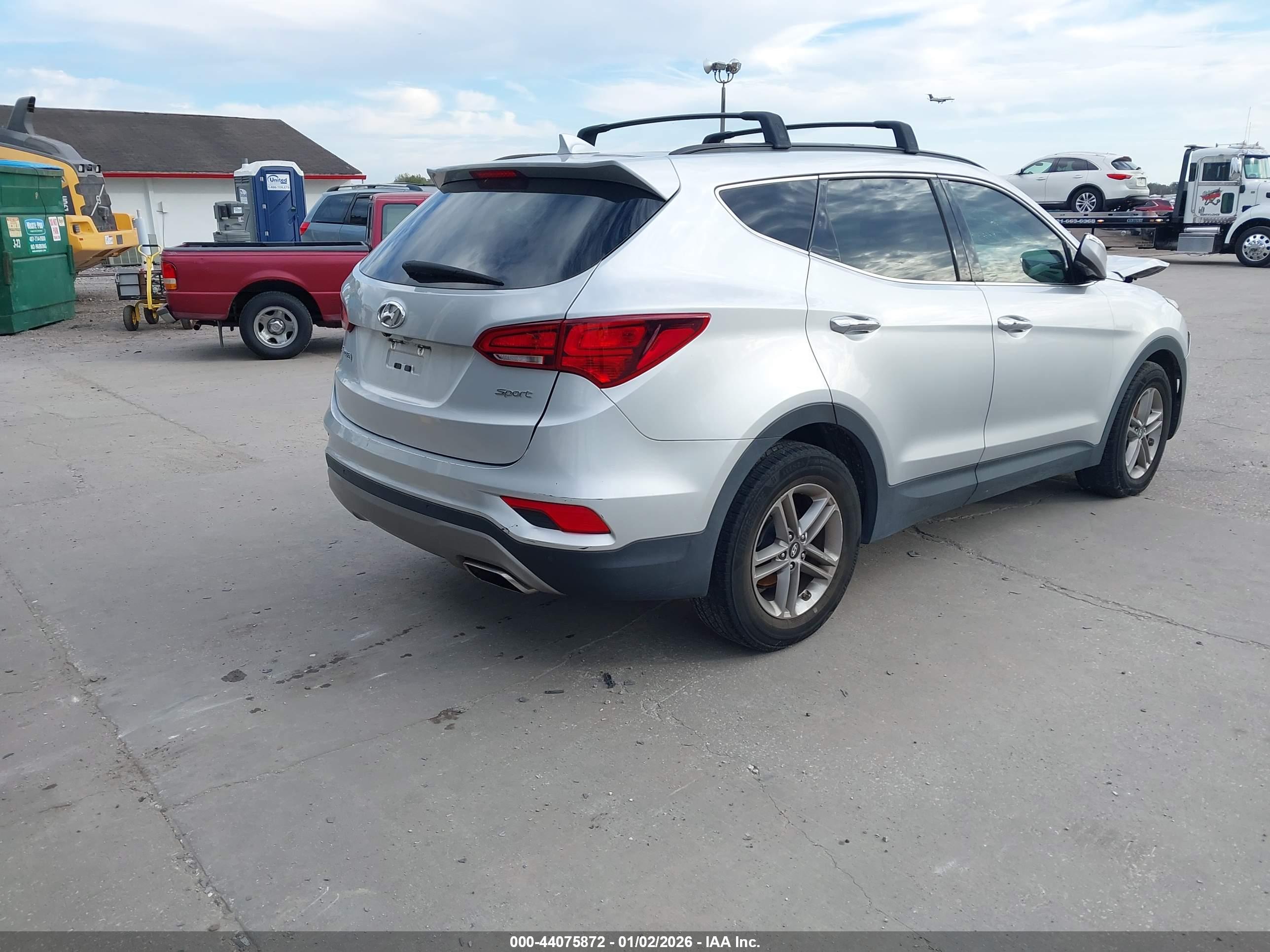 HYUNDAI SANTA image 4