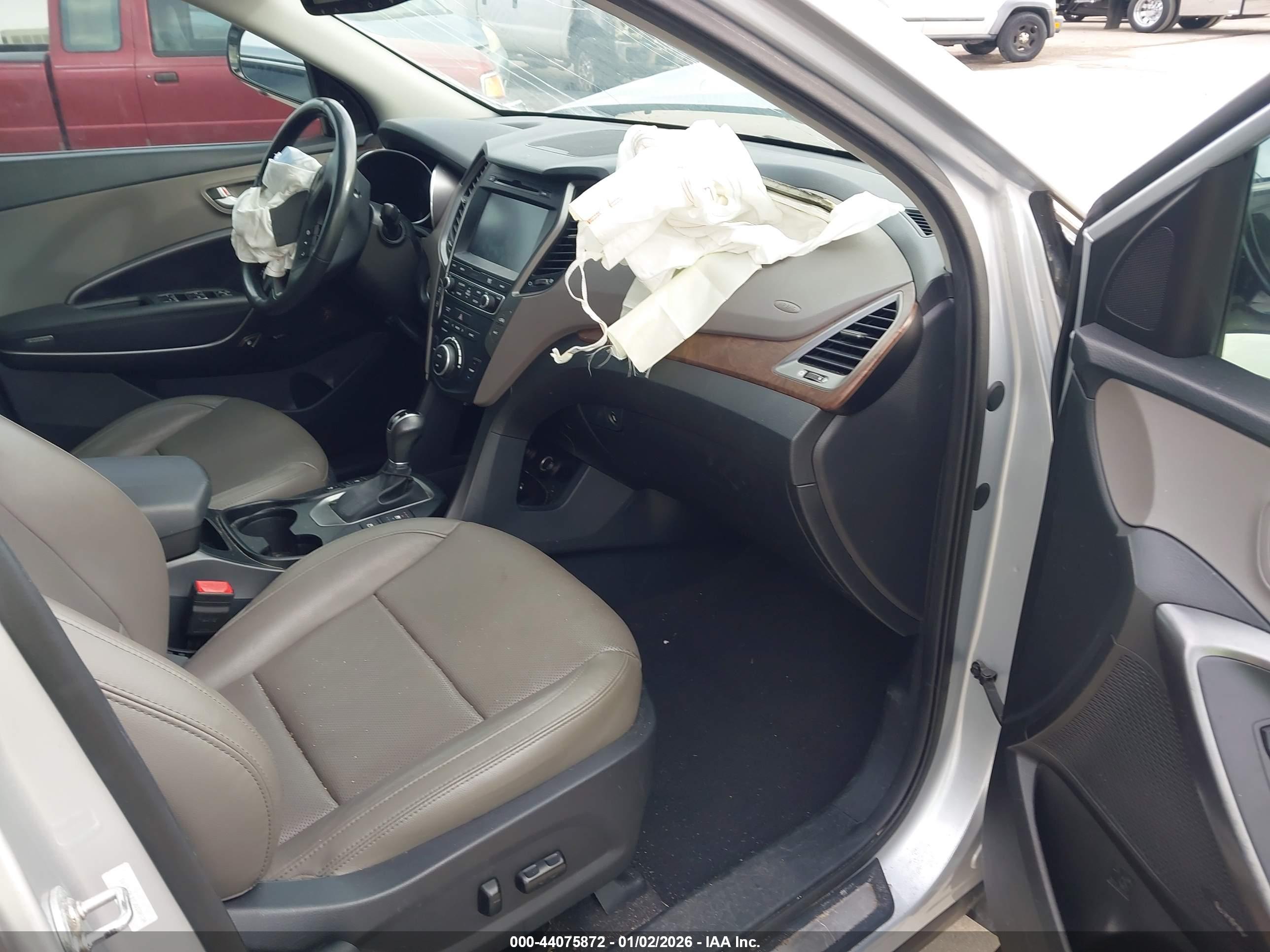 HYUNDAI SANTA image 5