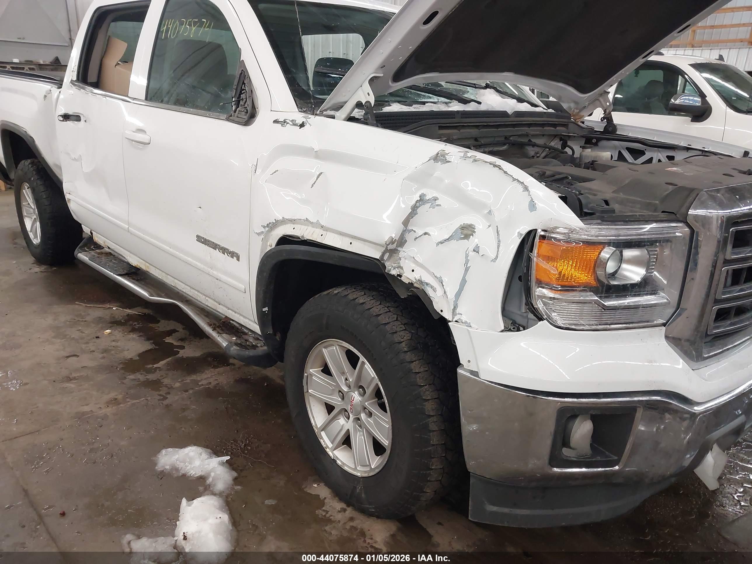 GMC SIERRA image 6