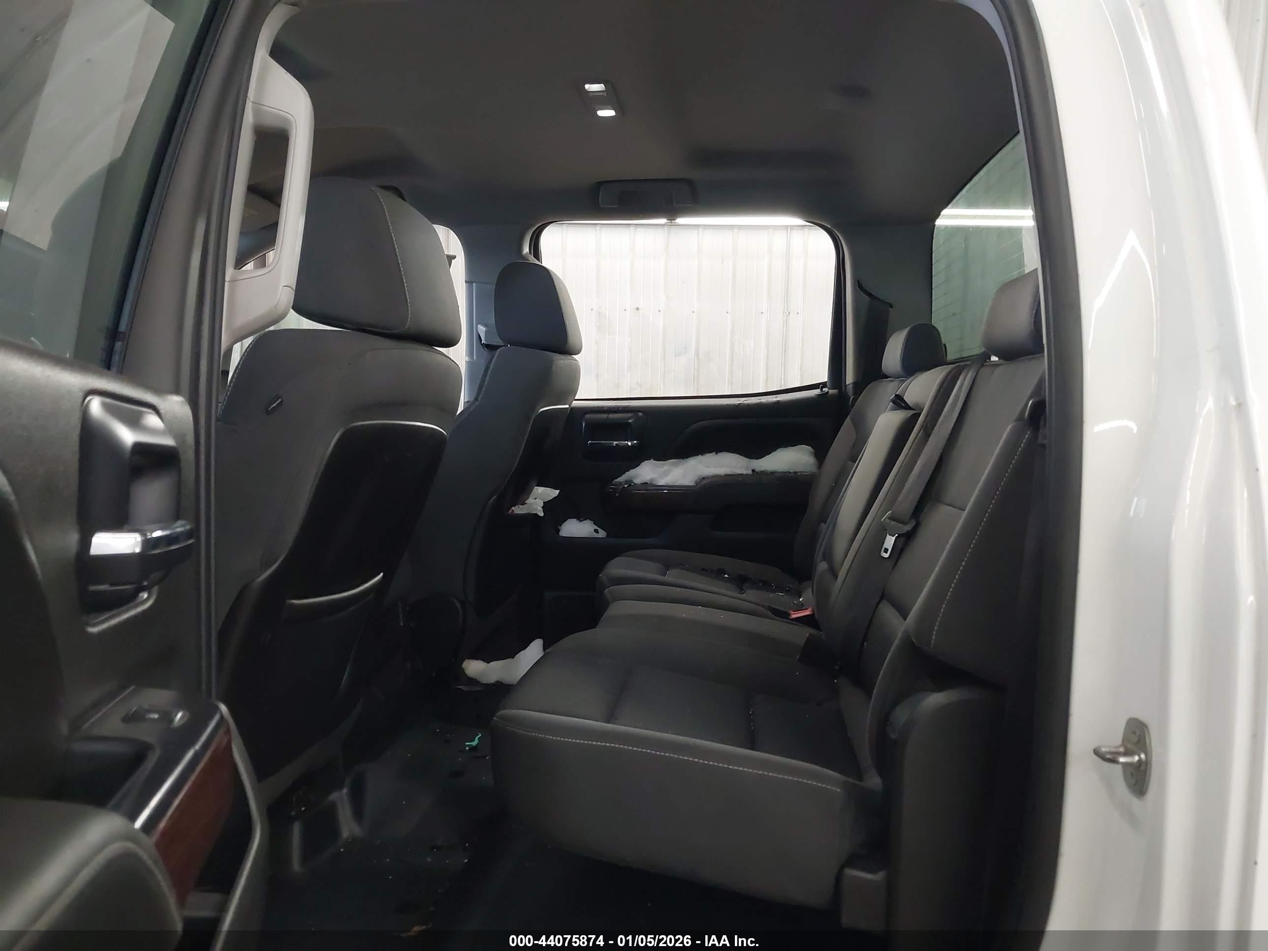 GMC SIERRA image 8