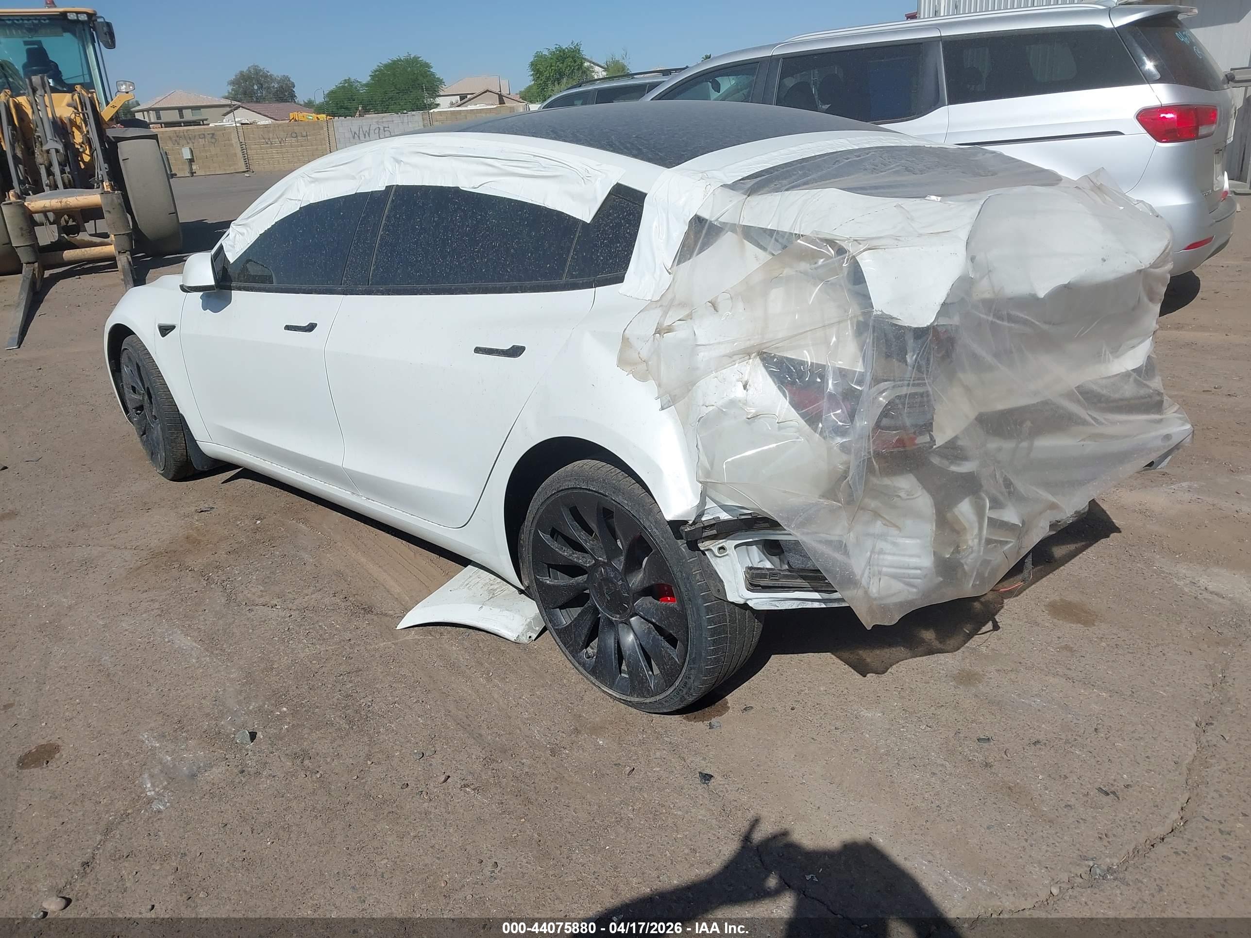 TESLA MODEL image 3