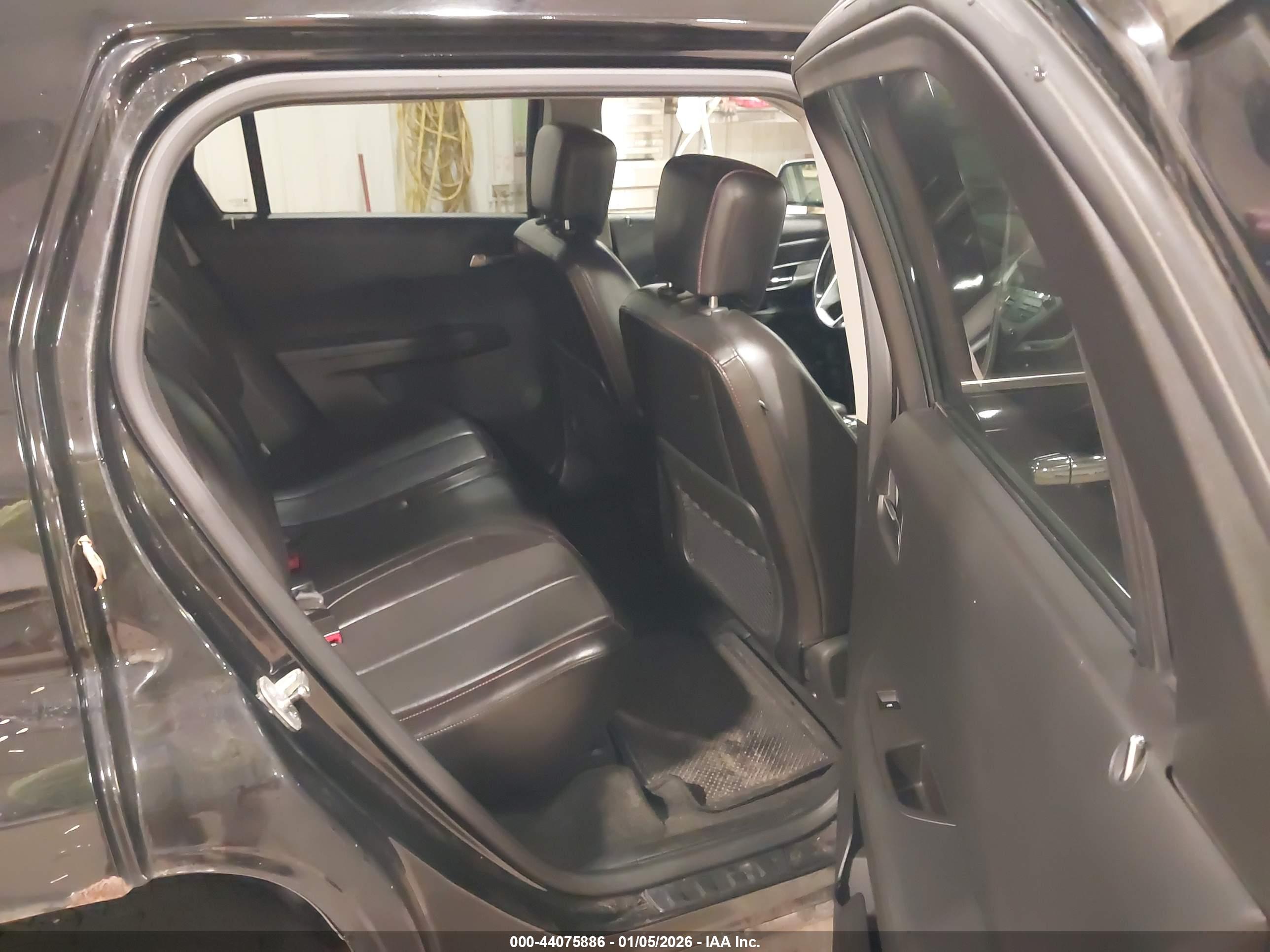 GMC TERRAIN image 8