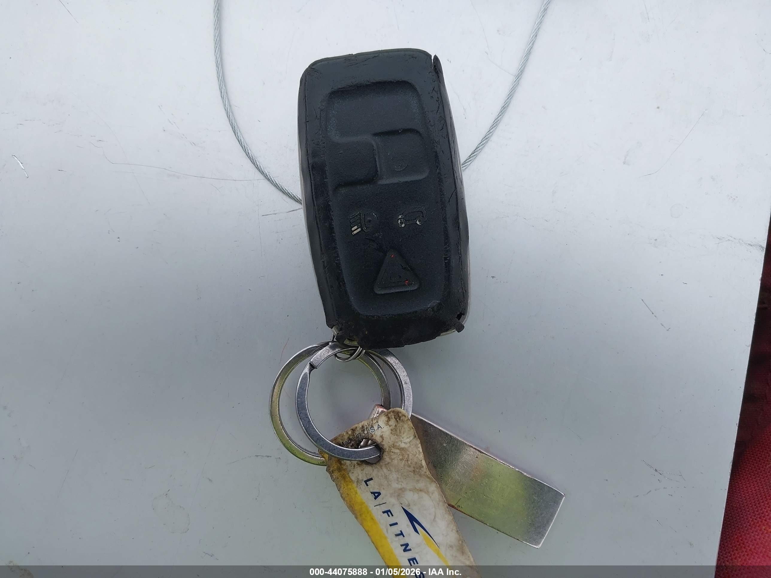 LAND ROVER image 11