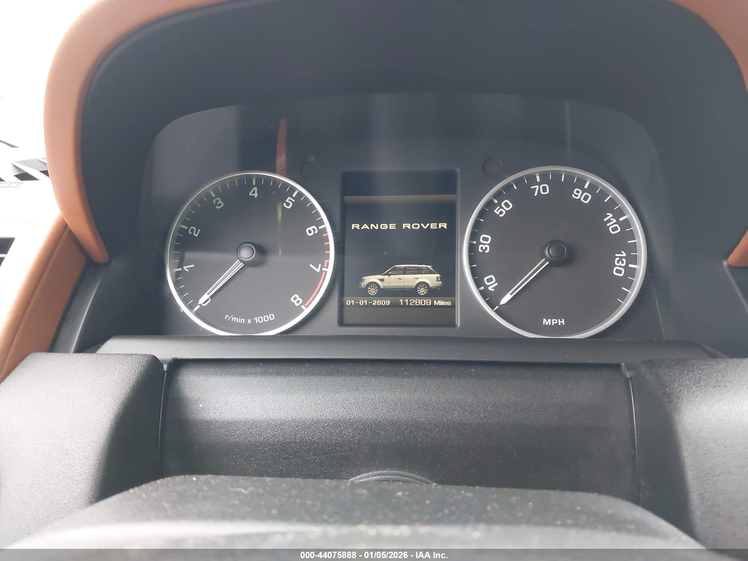 LAND ROVER image 7