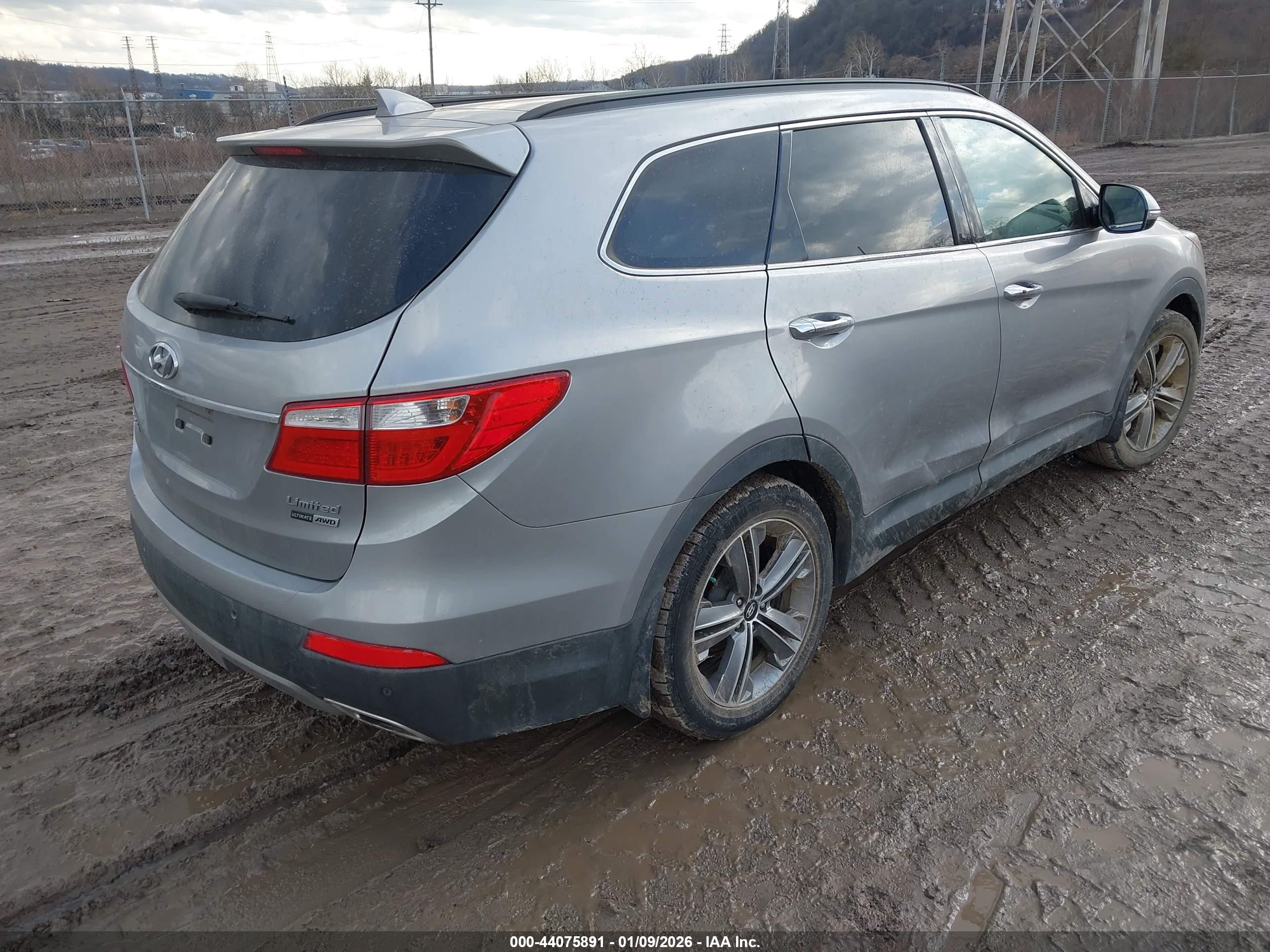 HYUNDAI SANTA image 4