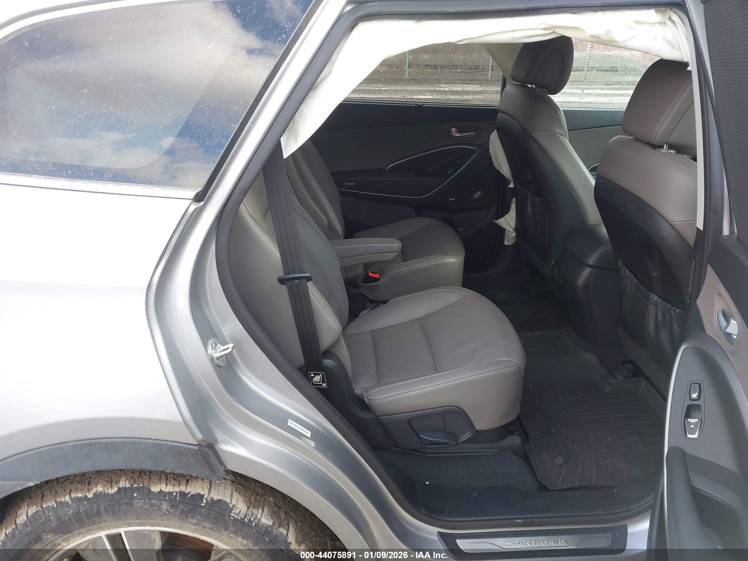 HYUNDAI SANTA image 8