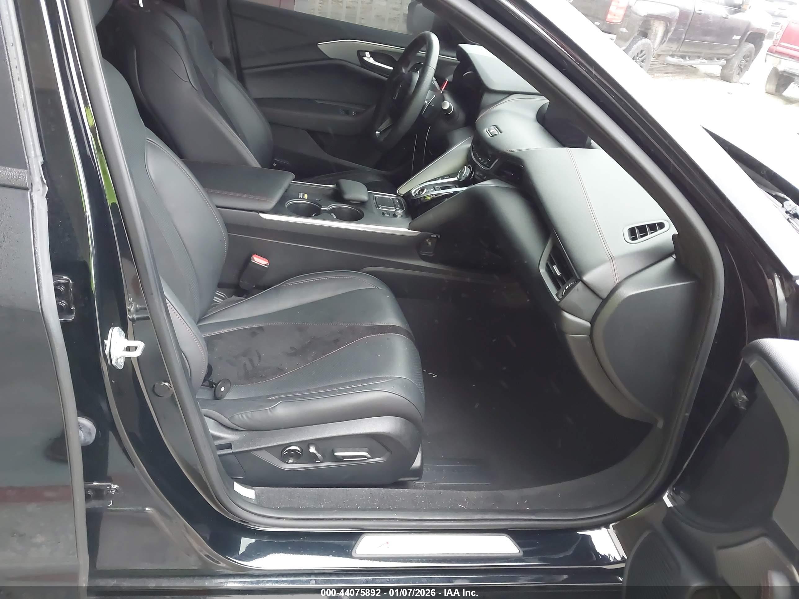 ACURA TLX image 5